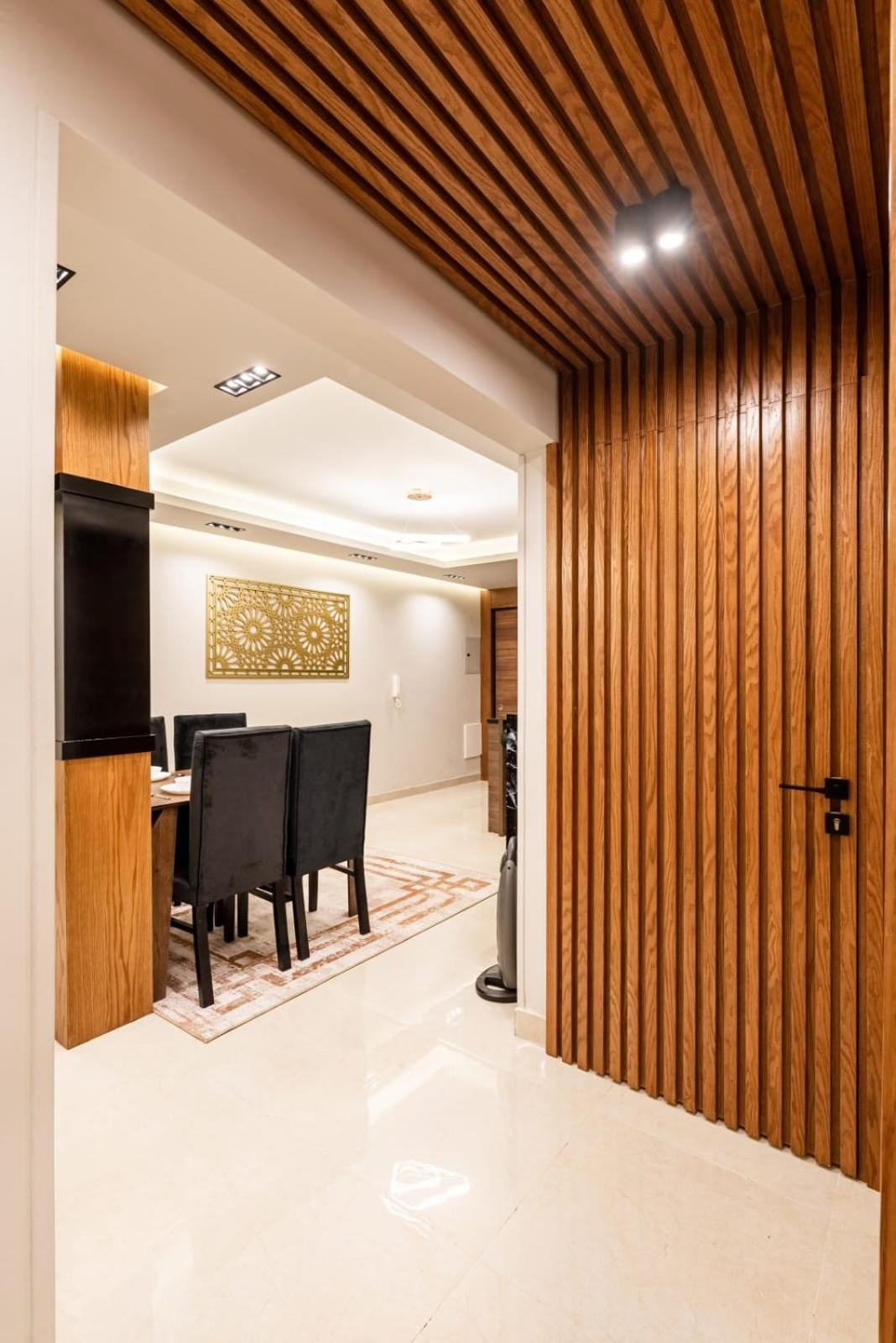 Superb & Simple 2 BDR Apt 5 min from Airport