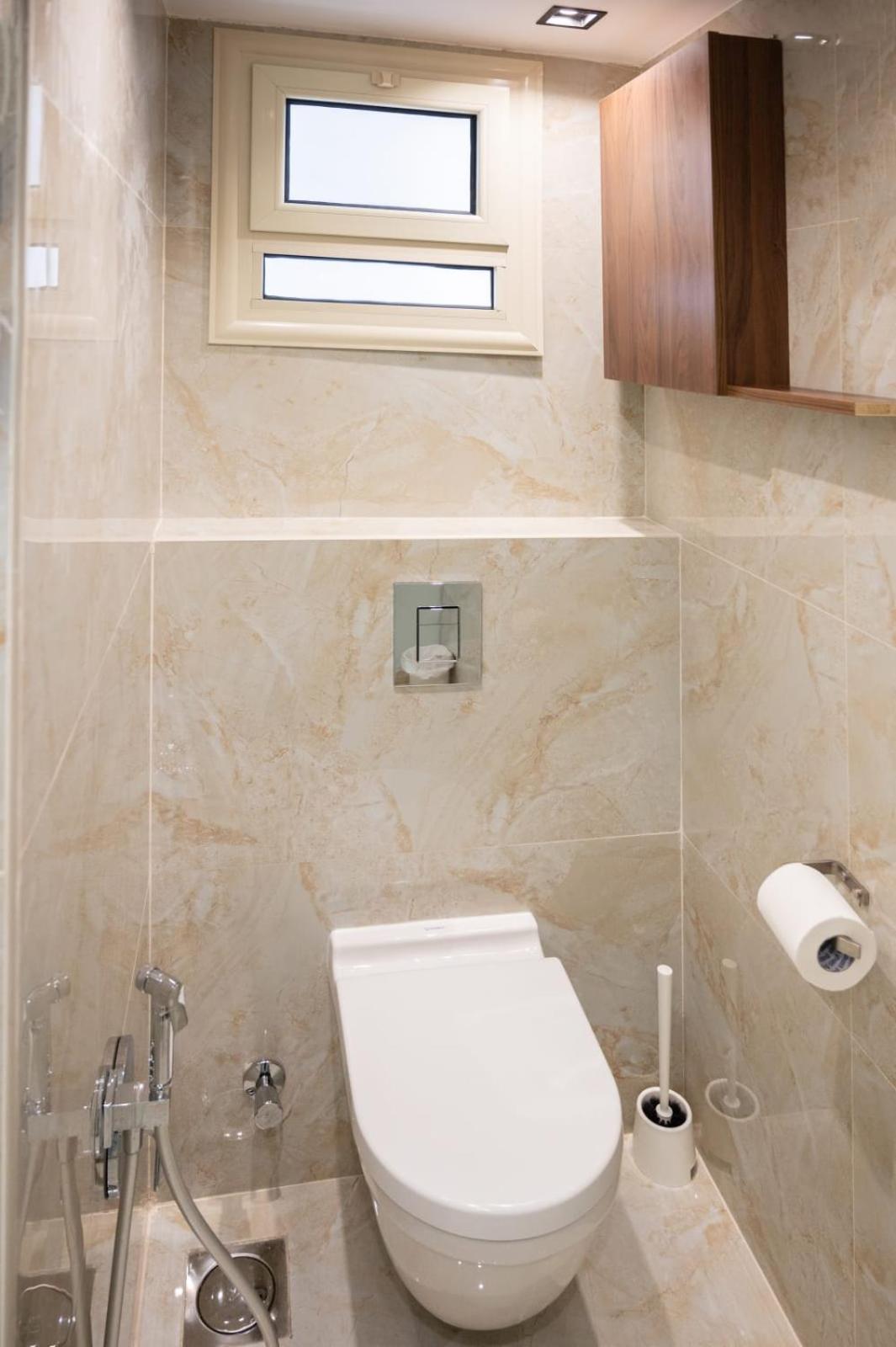 Superb & Simple 2 BDR Apt 5 min from Airport
