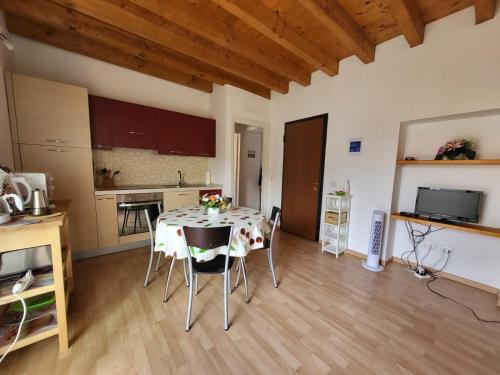 Lilla Apartment Residenza Silvana view 2