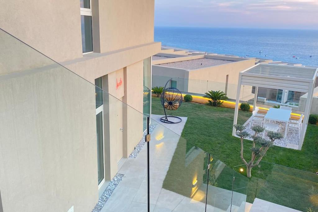 Villa Amanté with Jacuzzi - Palasë - Green Coast Resort