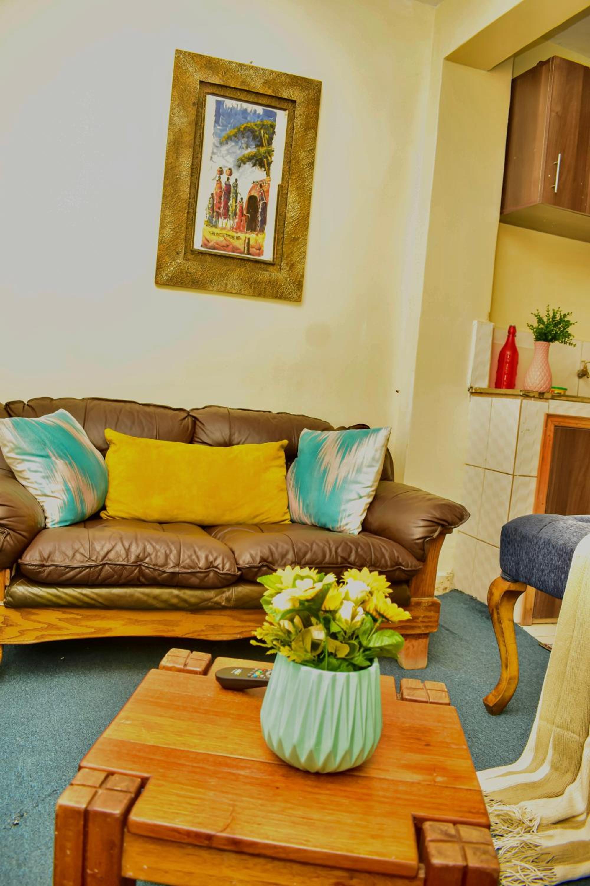 Classic Studio Milimani - Wi-Fi and Parking view 4