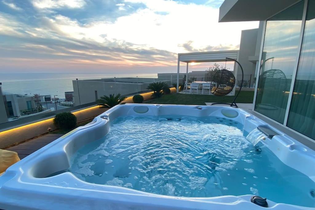 Villa Amanté with Jacuzzi - Palasë - Green Coast Resort