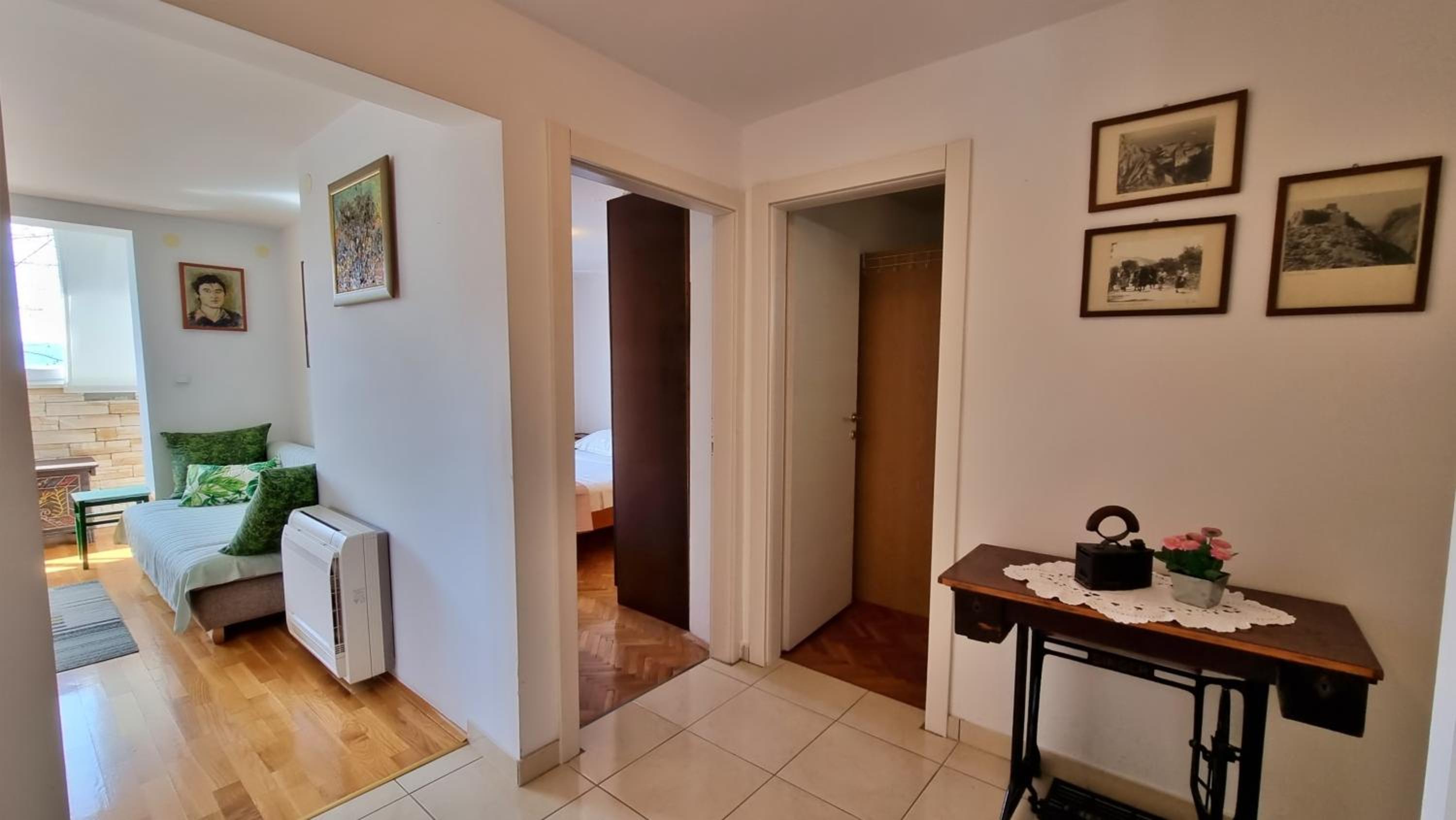 Apartment Tica
