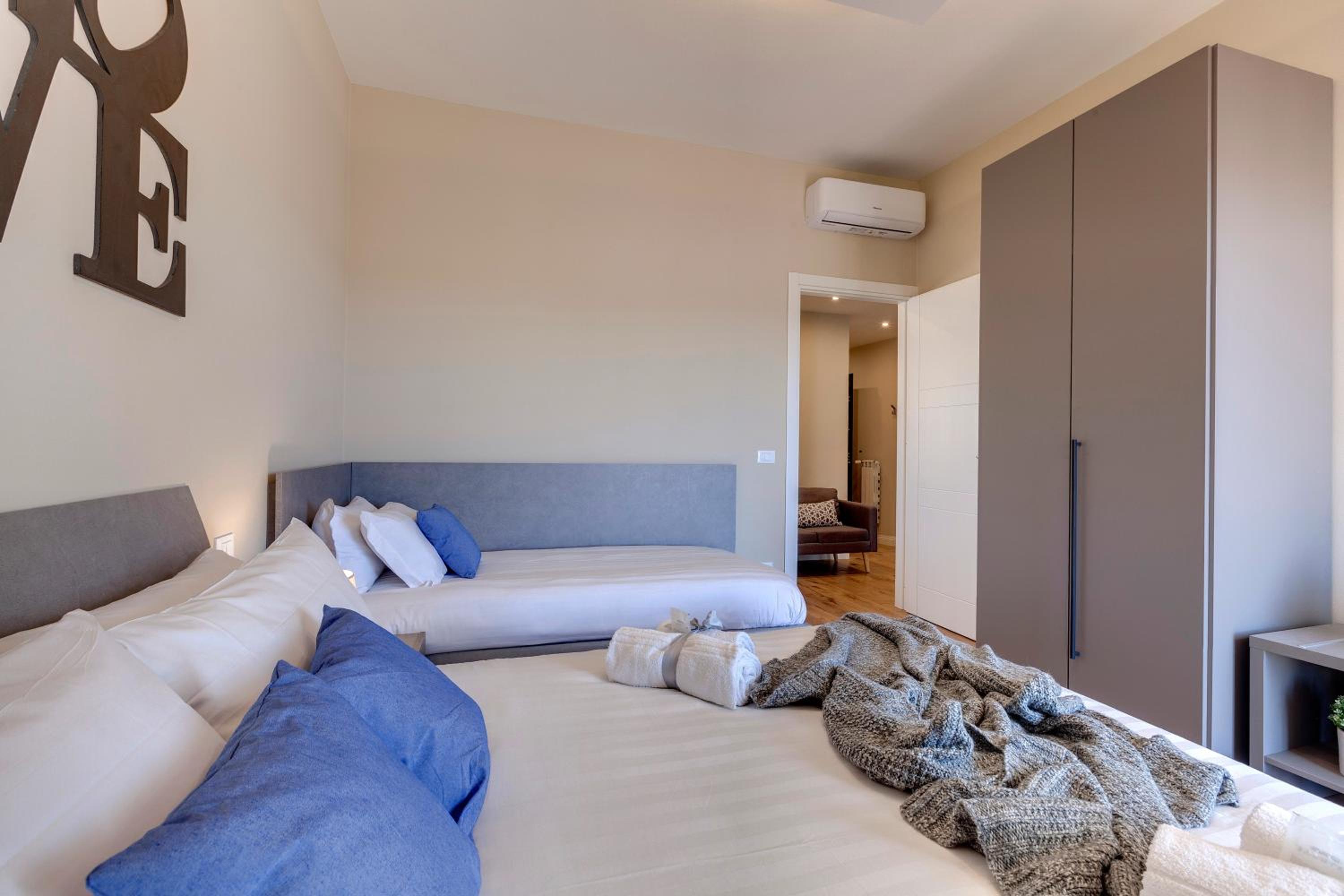 Khione Apartment by Mamo Florence