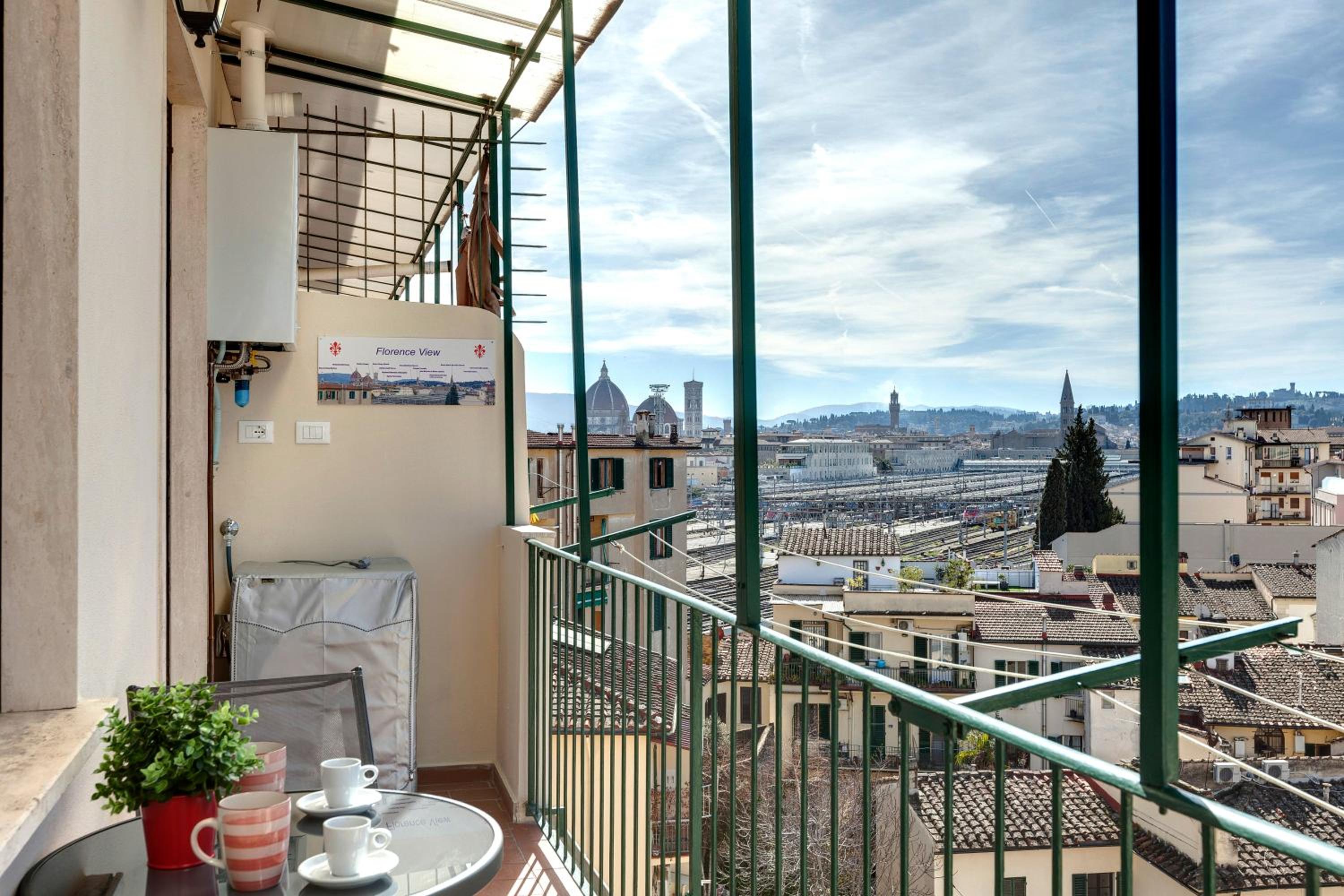 Khione Apartment by Mamo Florence