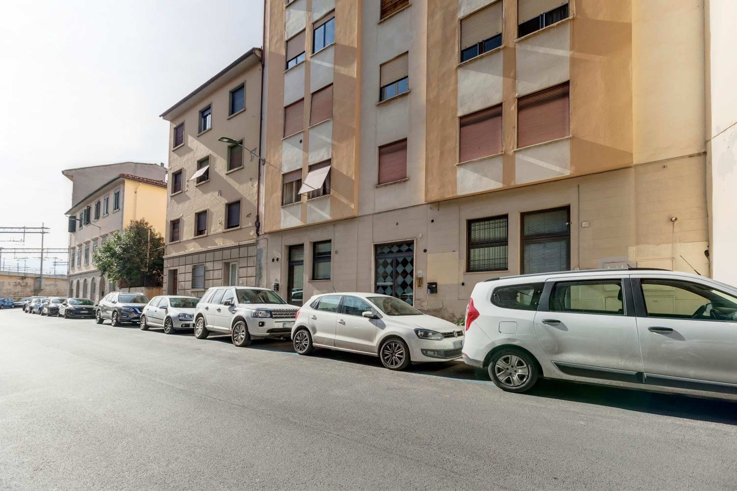 Khione Apartment by Mamo Florence