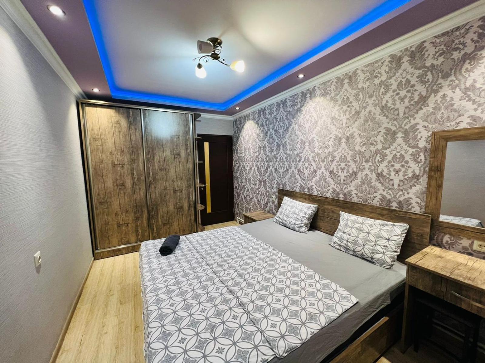 Luxury Apartment next to Opera and Northern Avenue in City Center