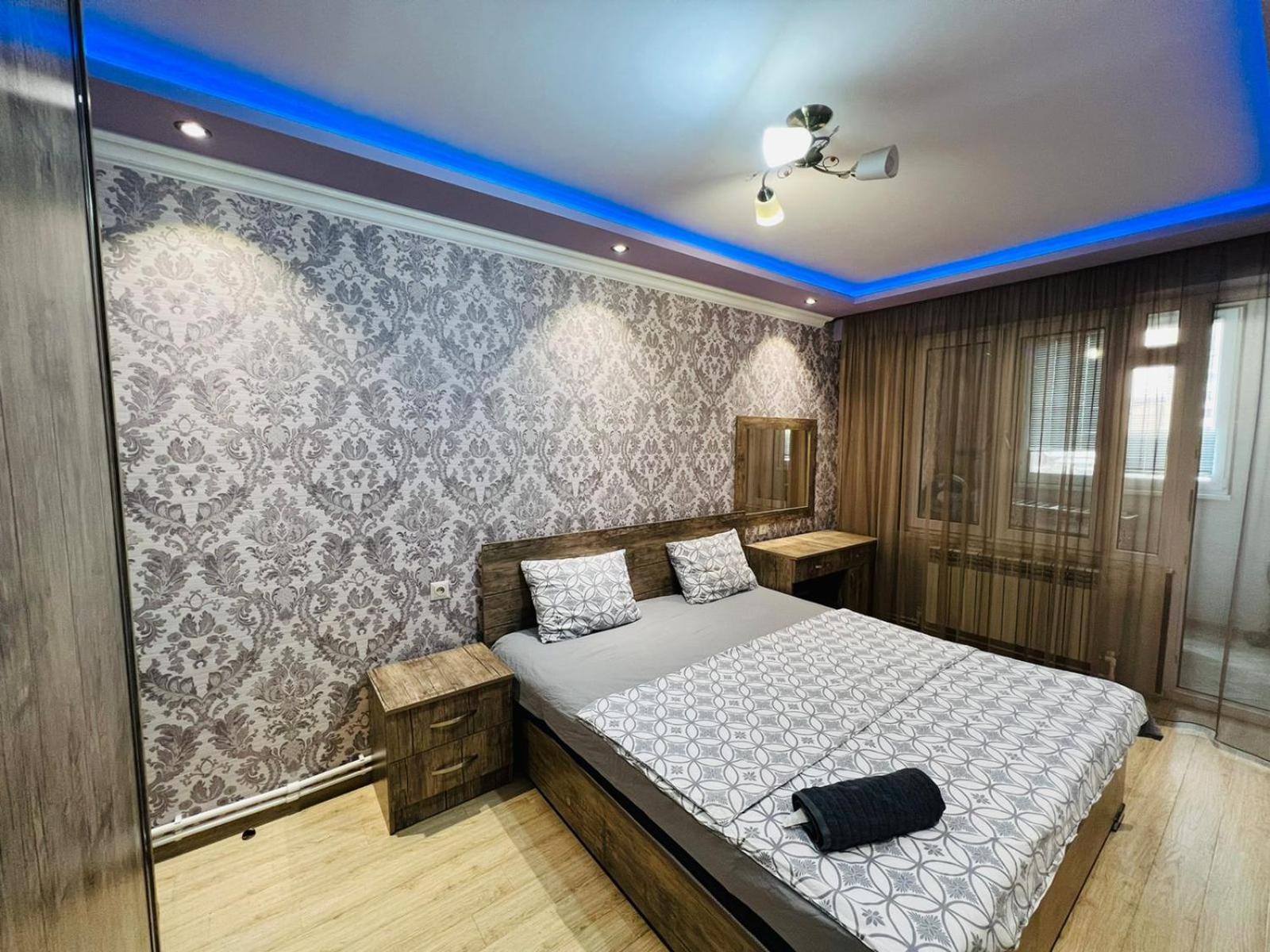 Luxury Apartment next to Opera and Northern Avenue in City Center