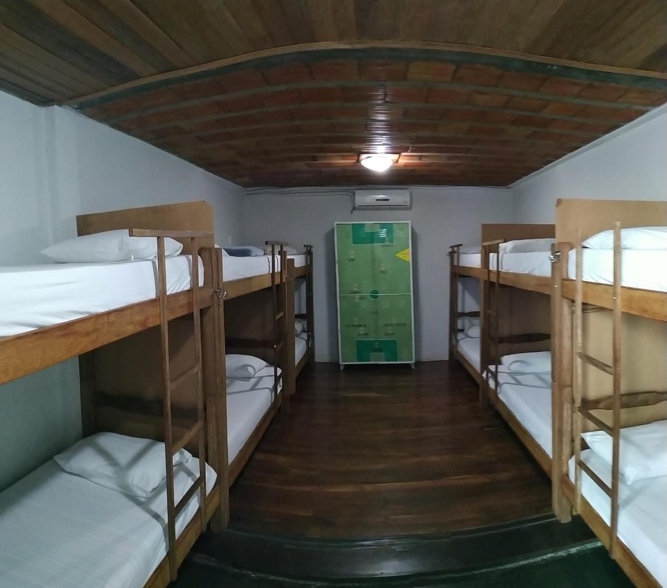 Da Orla Pampulha Hostel