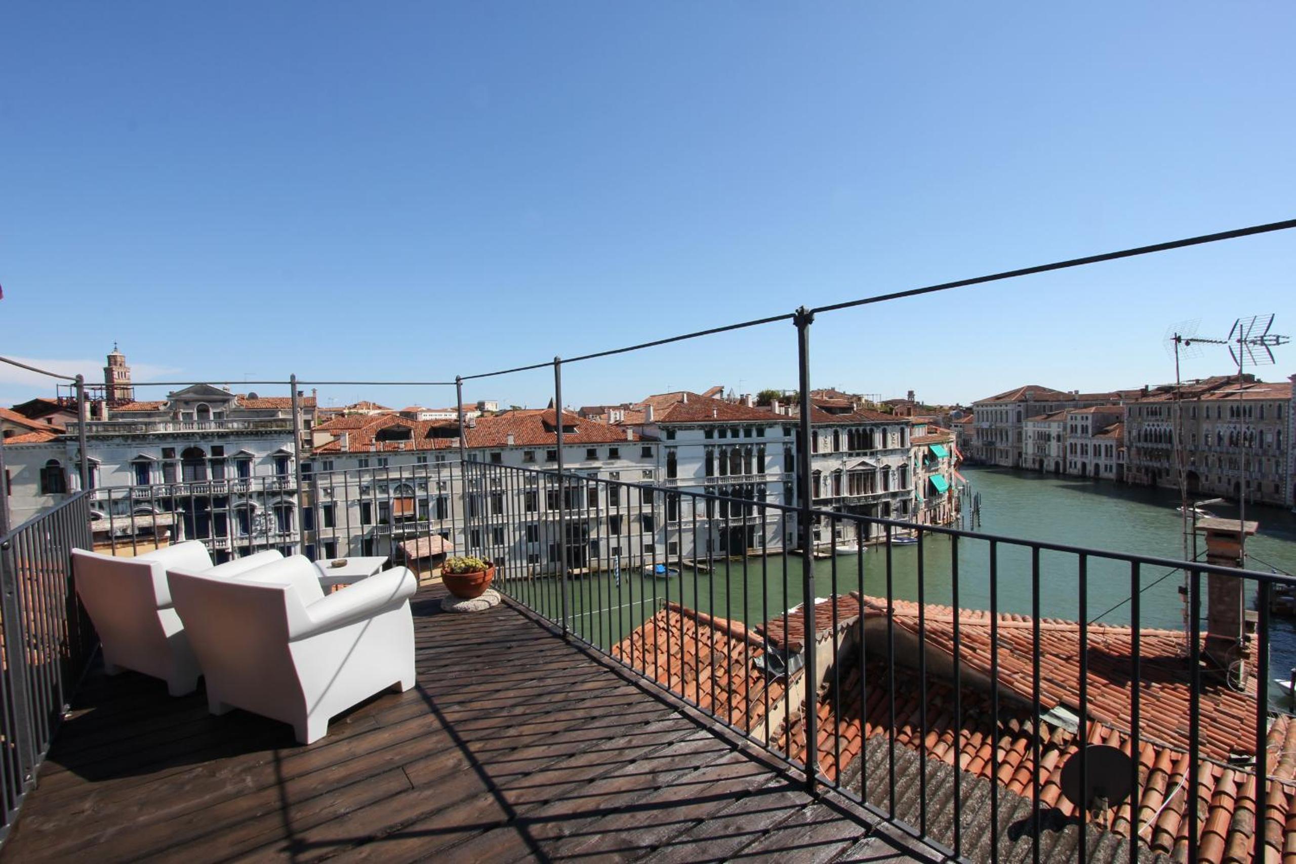City Apartments Rialto Market