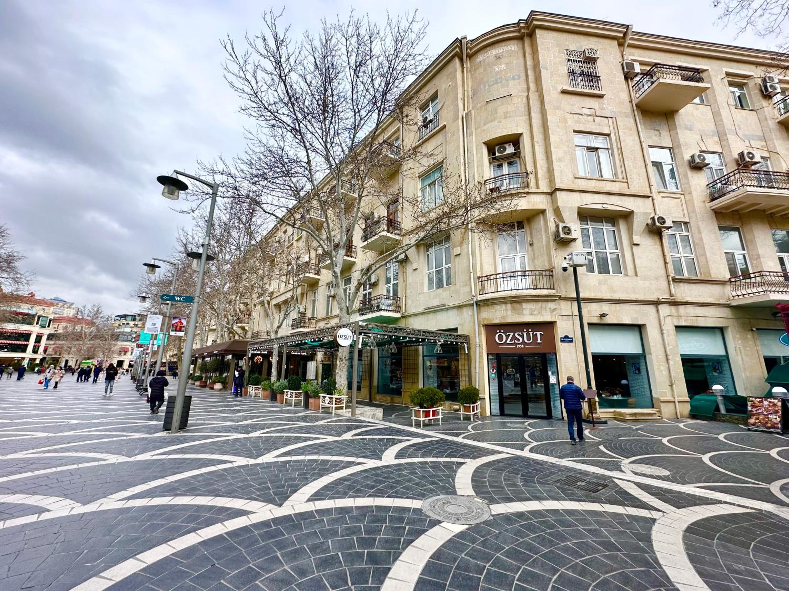 Fountain Square Baku