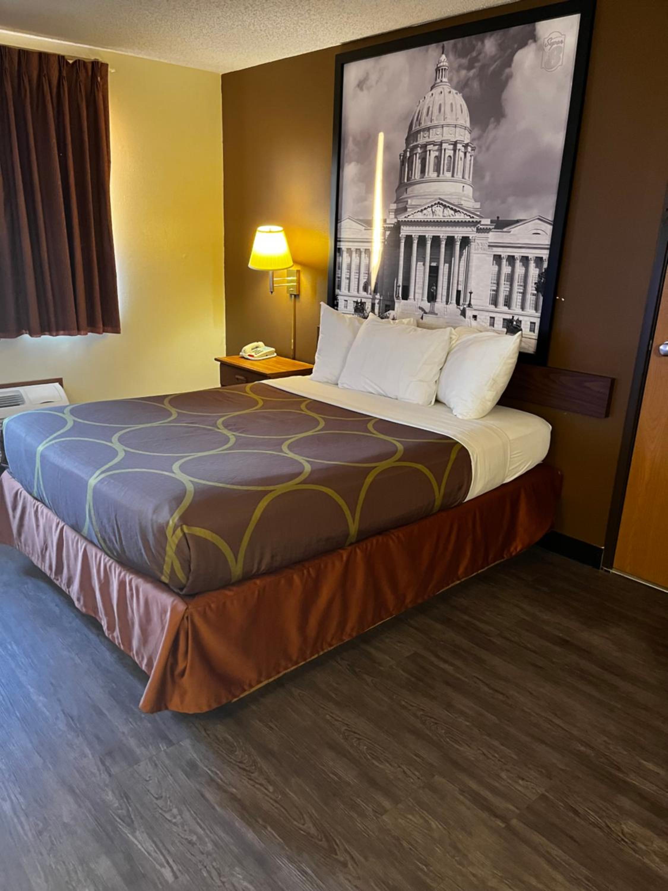 Super 8 by Wyndham Smithville Kansas City - Property Image 16