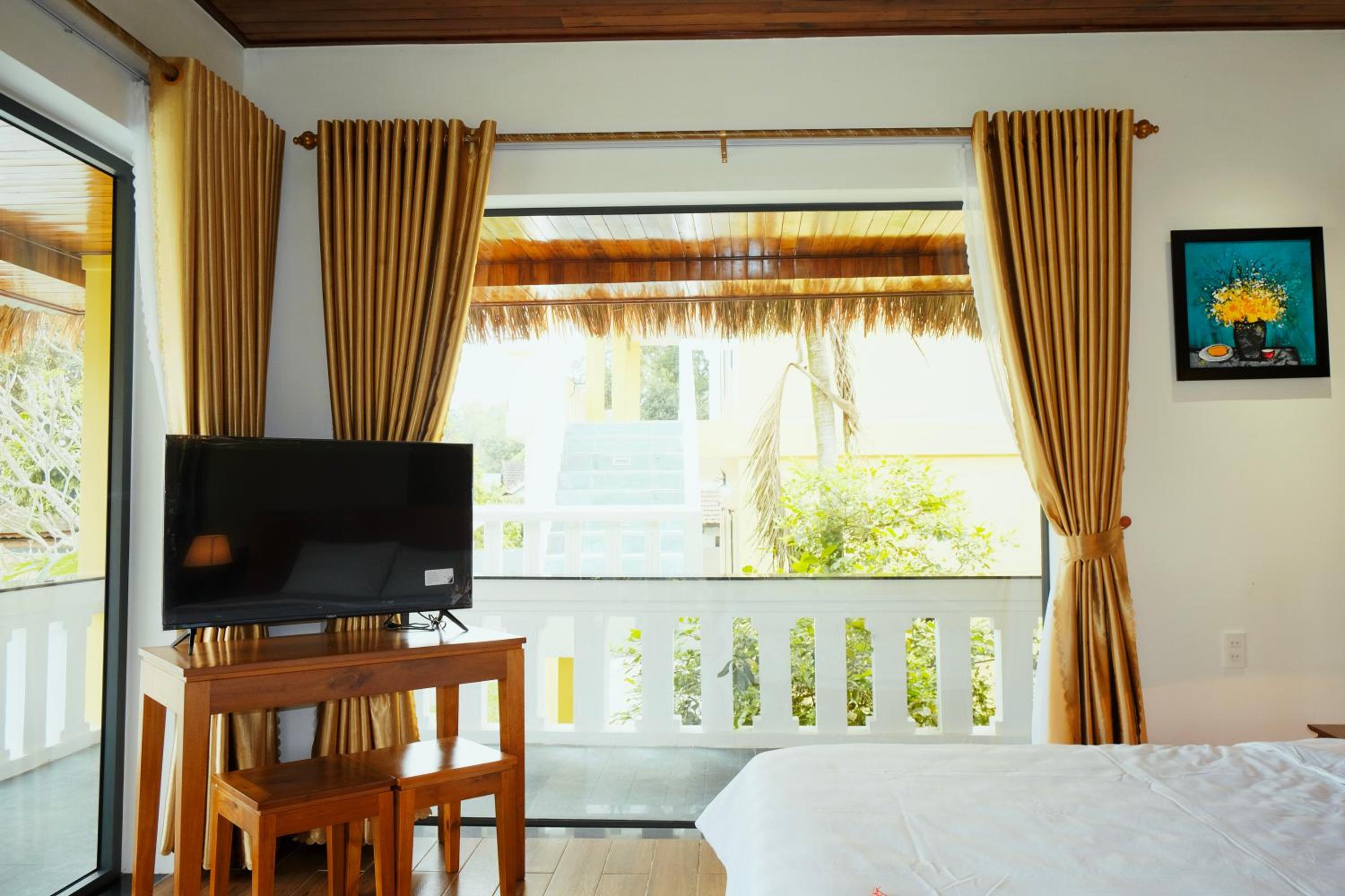 An Nam Hue Boutique