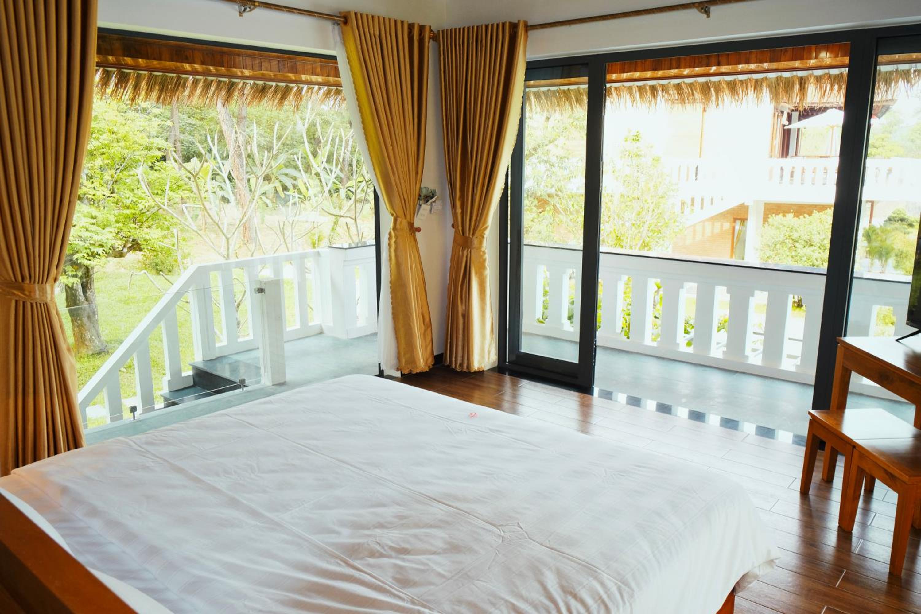 An Nam Hue Boutique