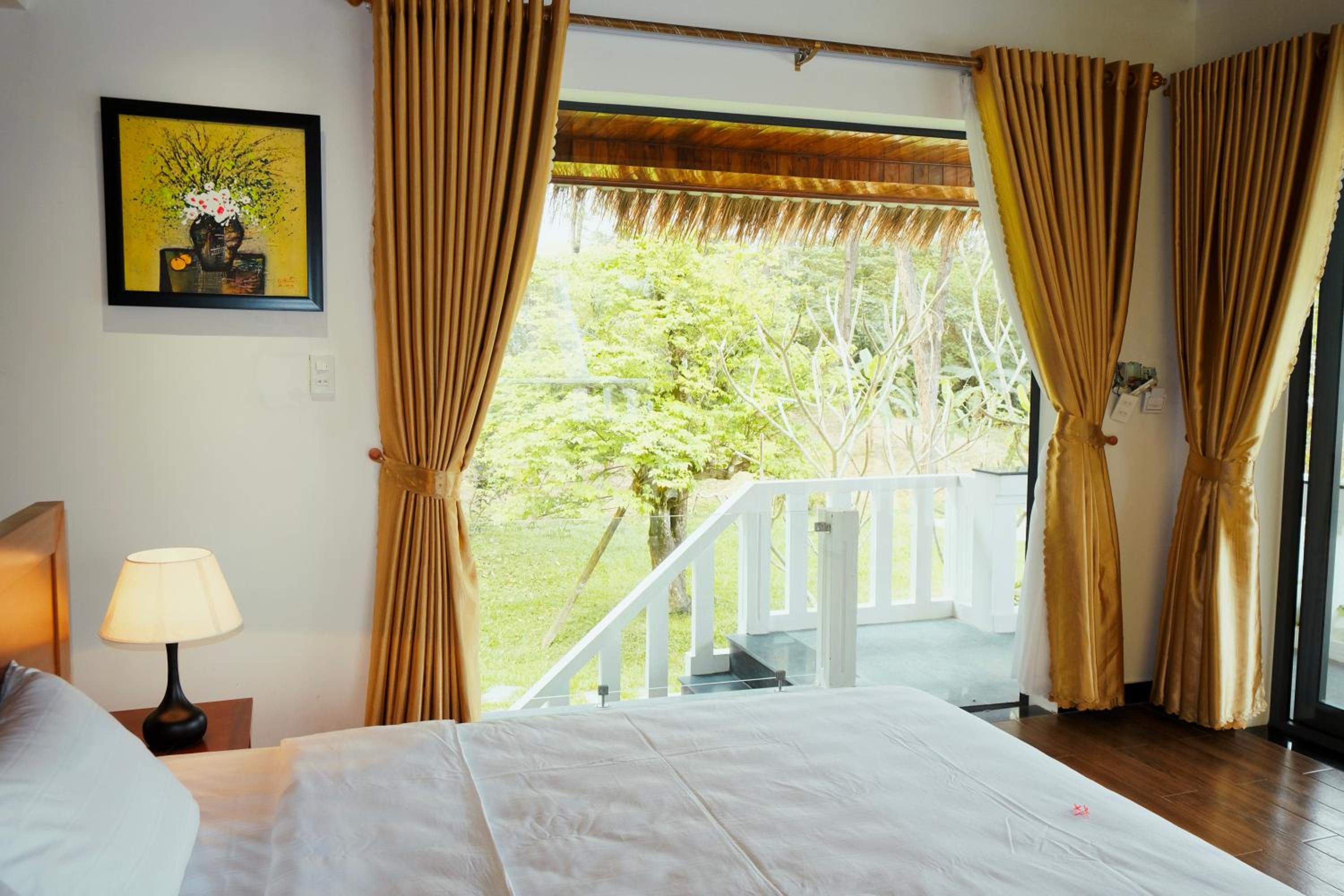 An Nam Hue Boutique