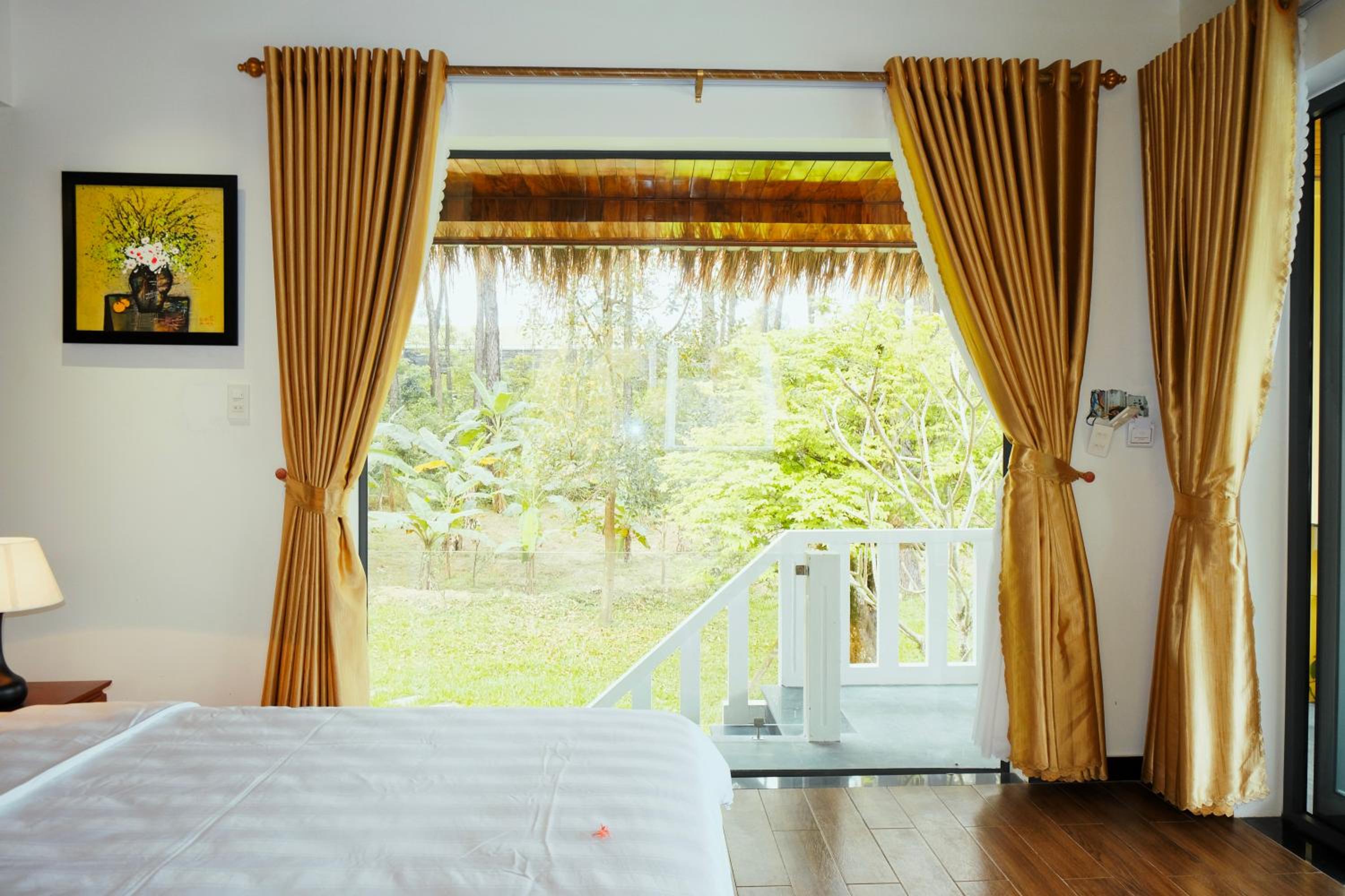 An Nam Hue Boutique