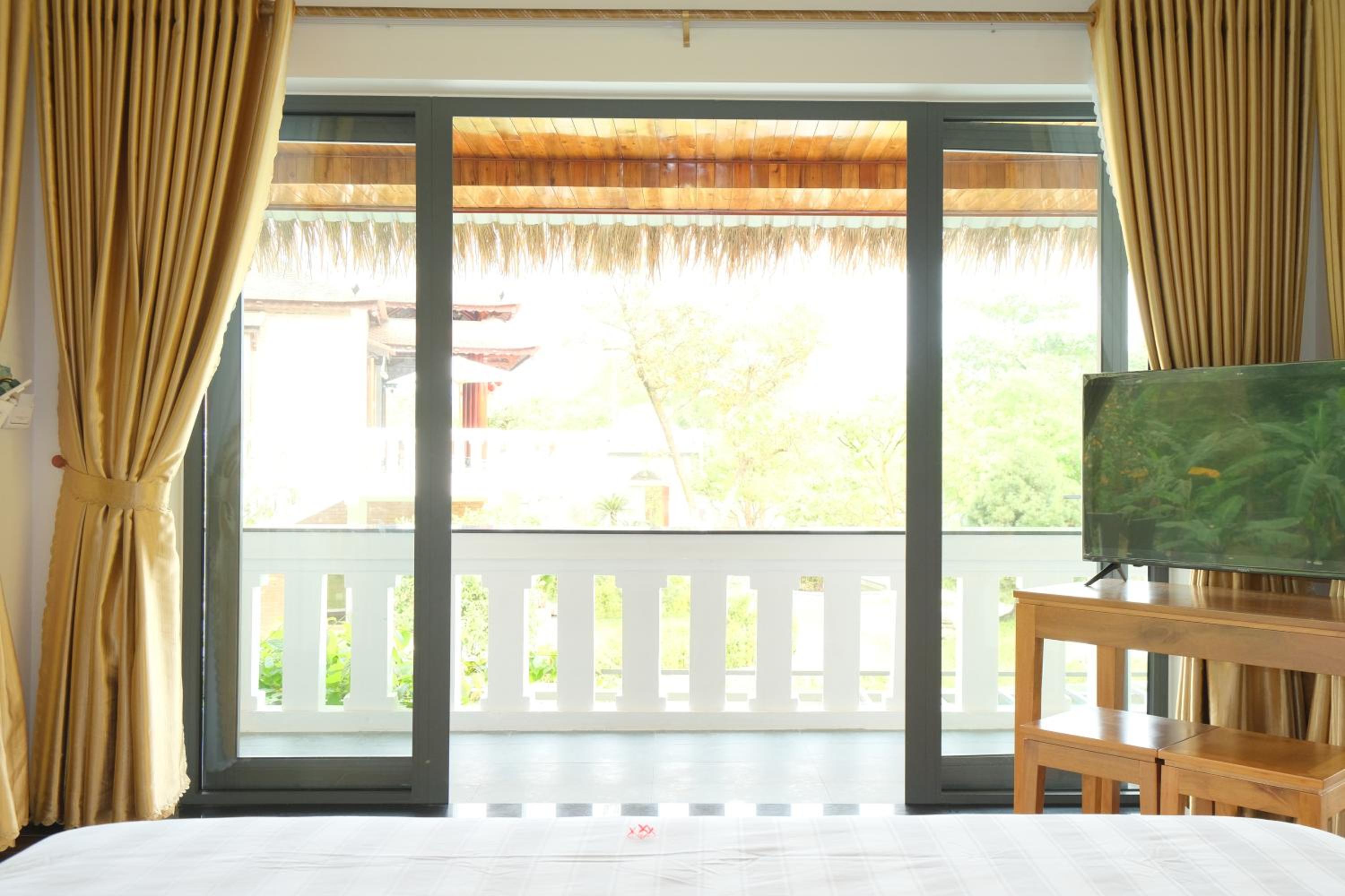 An Nam Hue Boutique