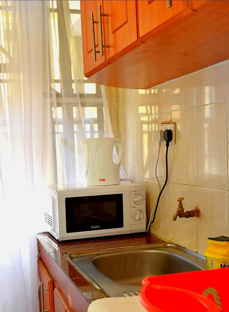Elegant 1br Milimani - Fast Wifi view 2