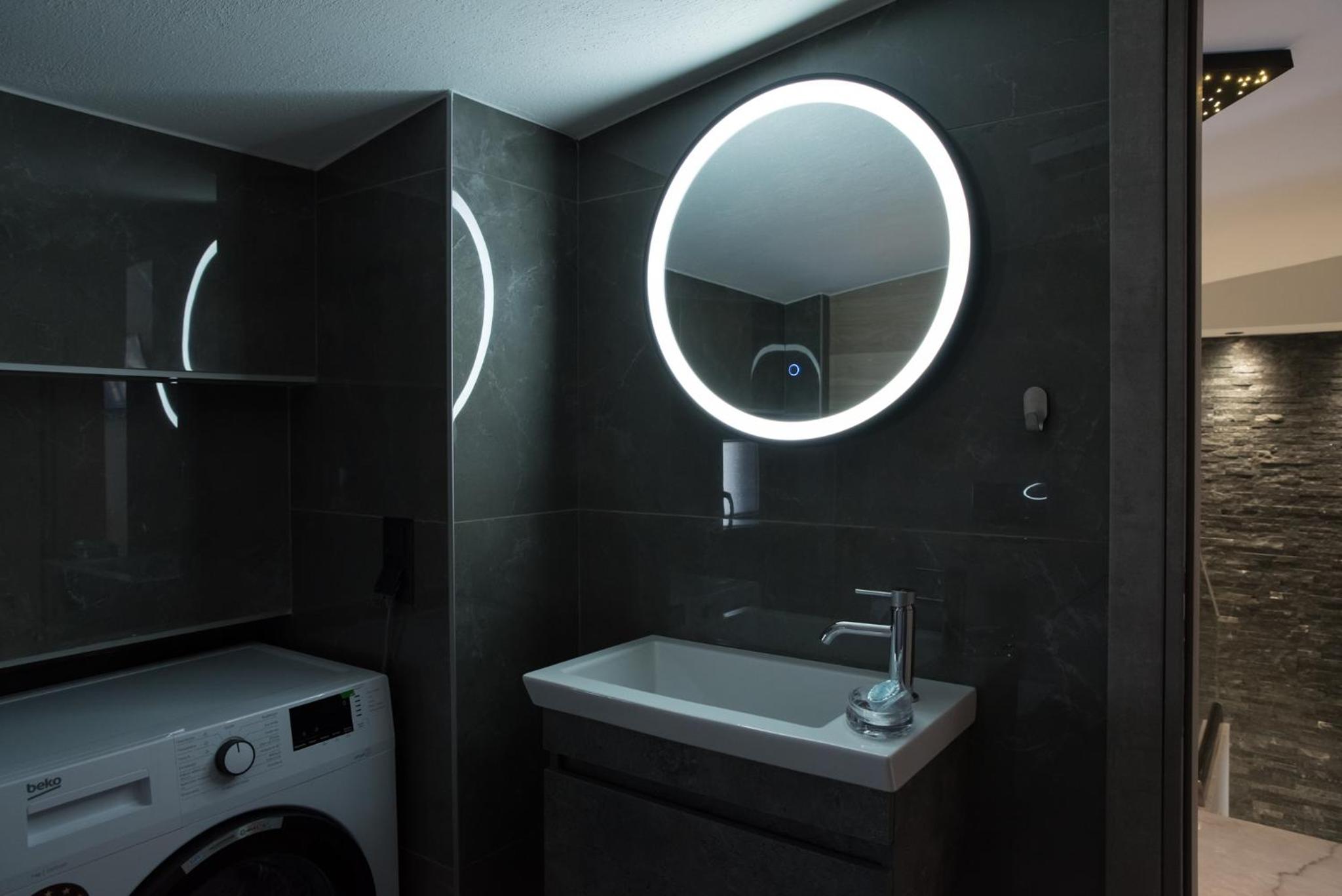 RAFAELA SUITES