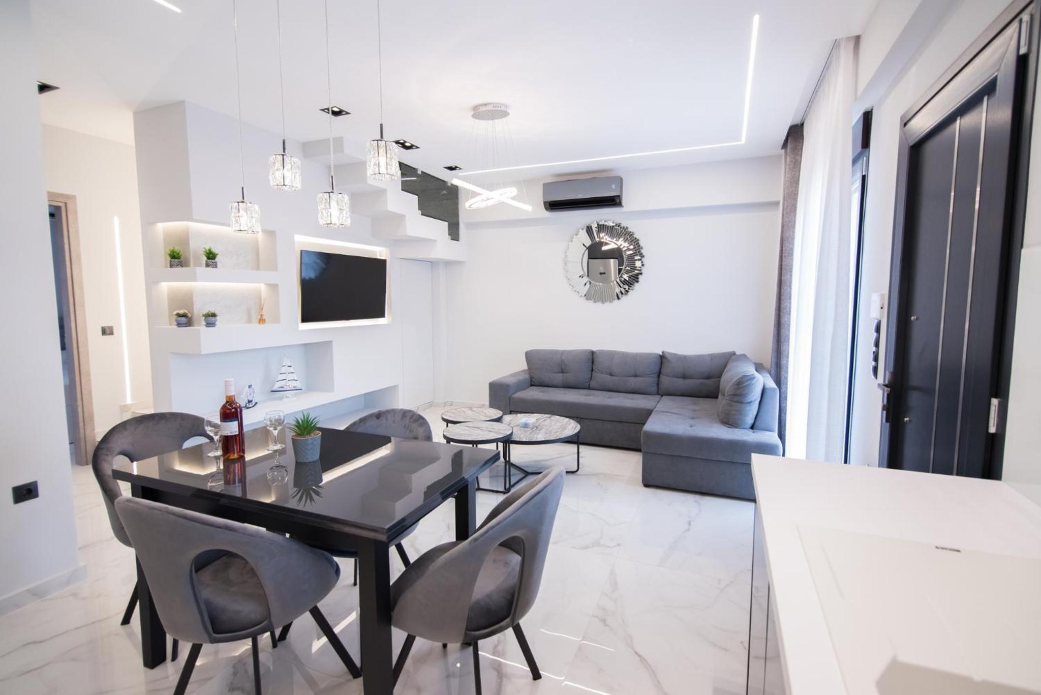 RAFAELA SUITES