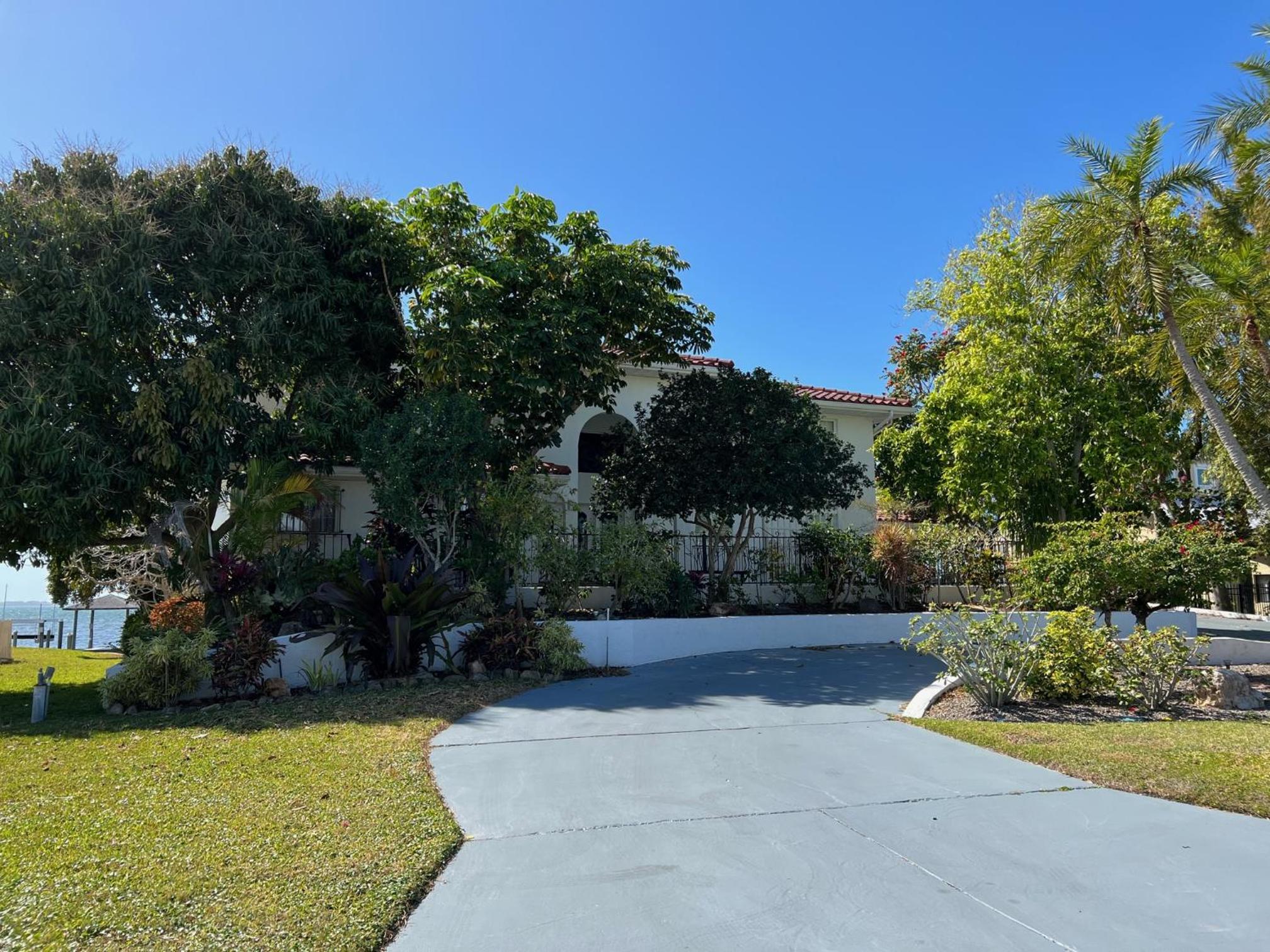Waterfront Paradise-Heated pool, AMAZING Sunsets!