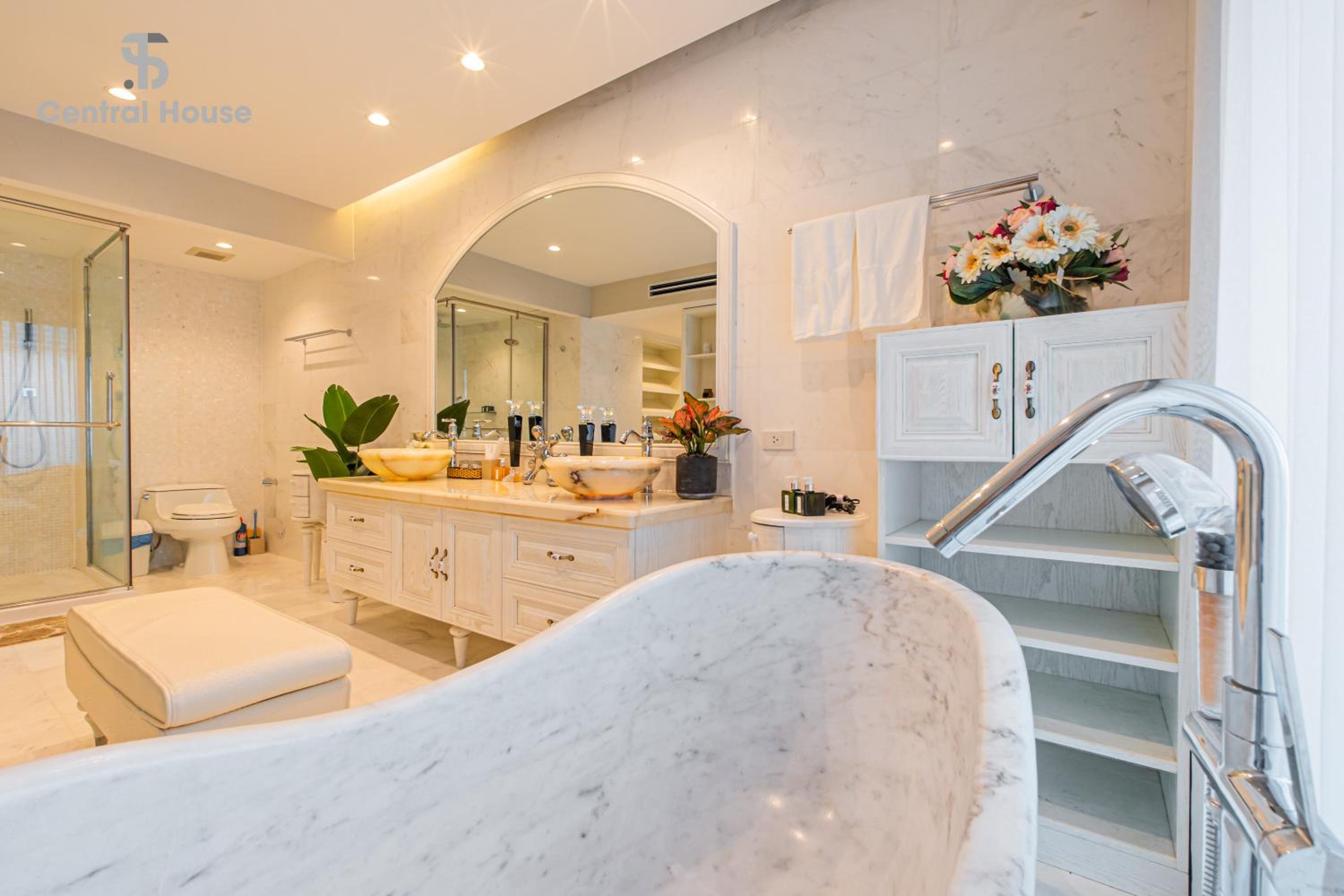 Park view Avalon Apartment District 1 HCM City