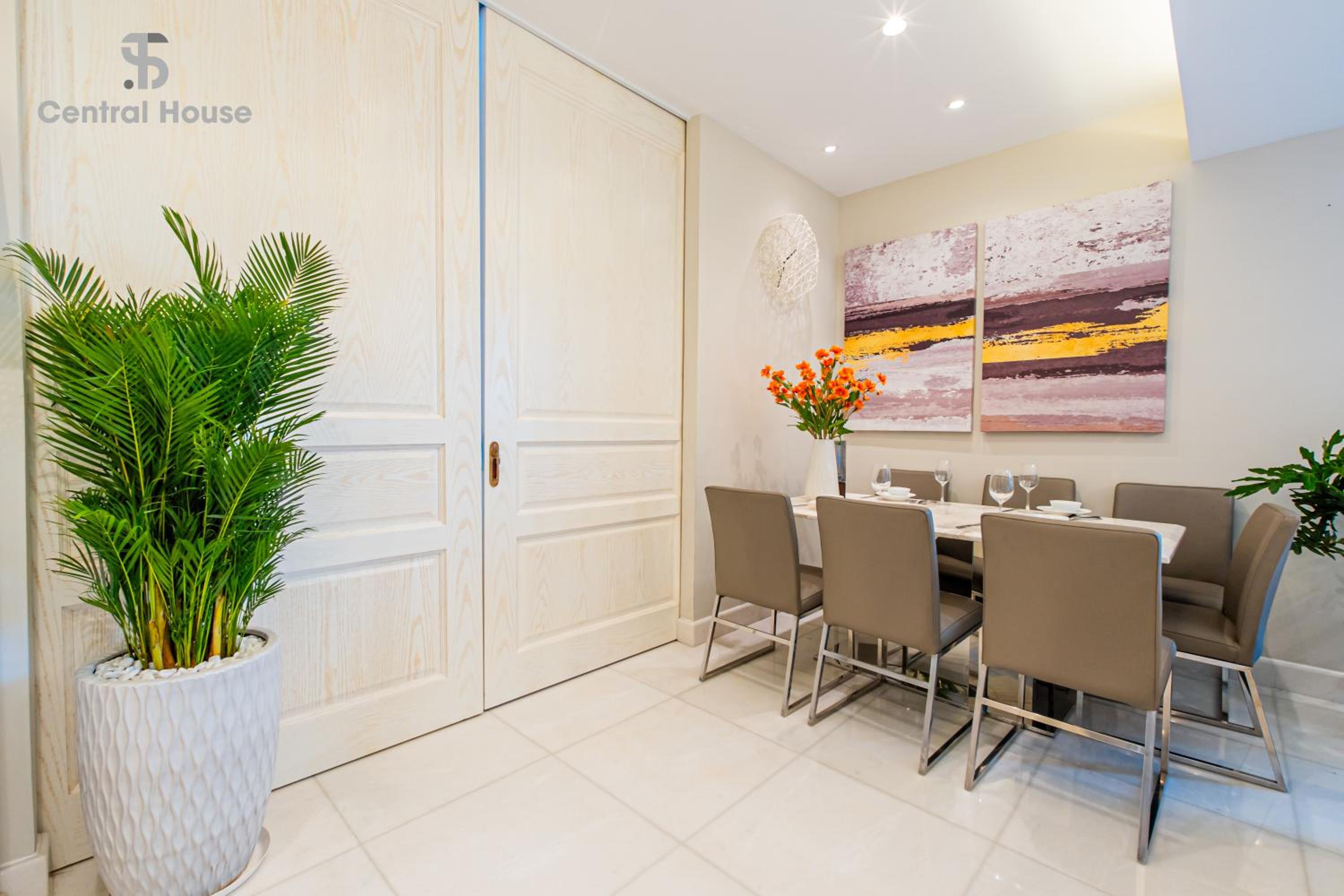 Park view Avalon Apartment District 1 HCM City