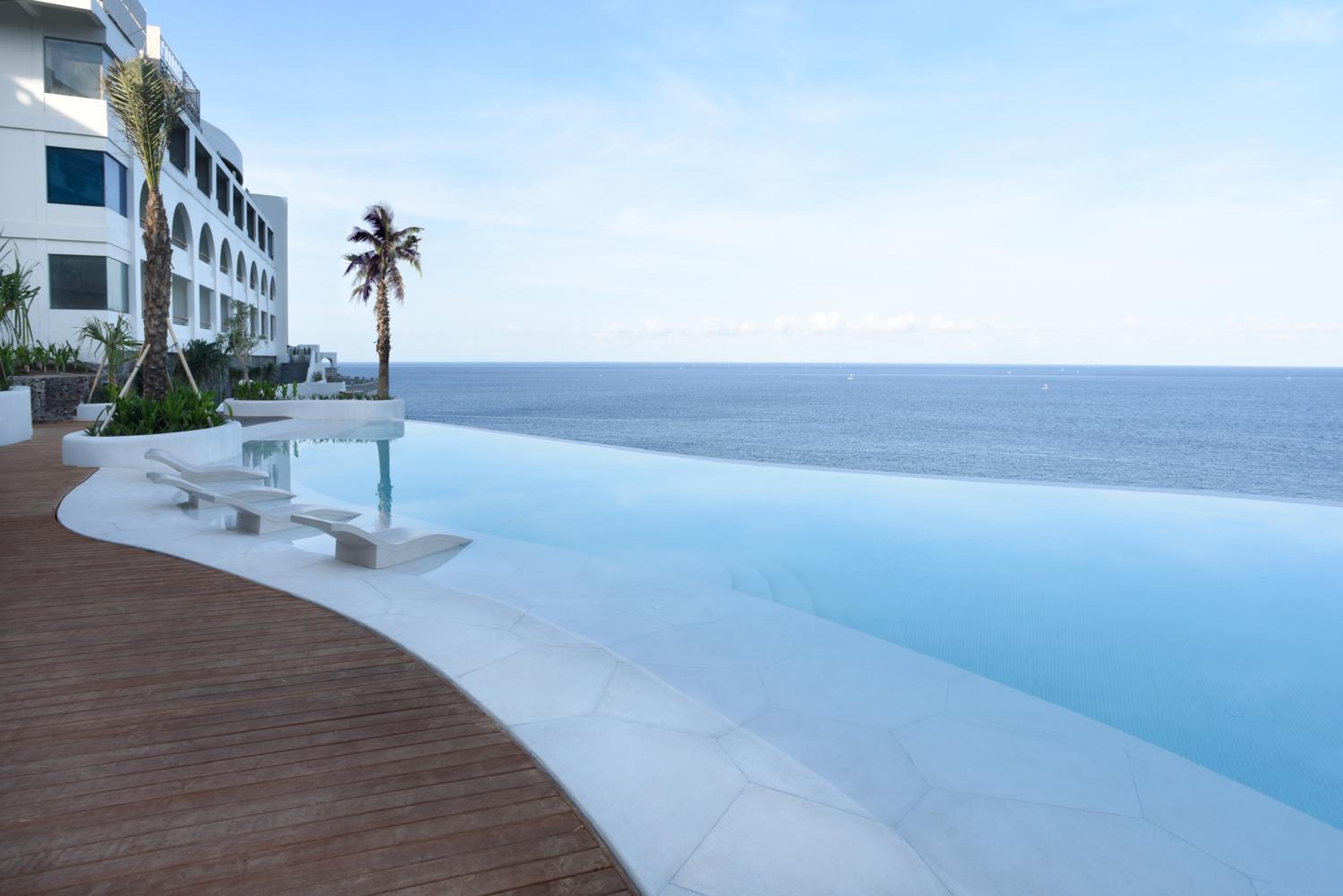 Royal Avila Boutique Resort - Image 2