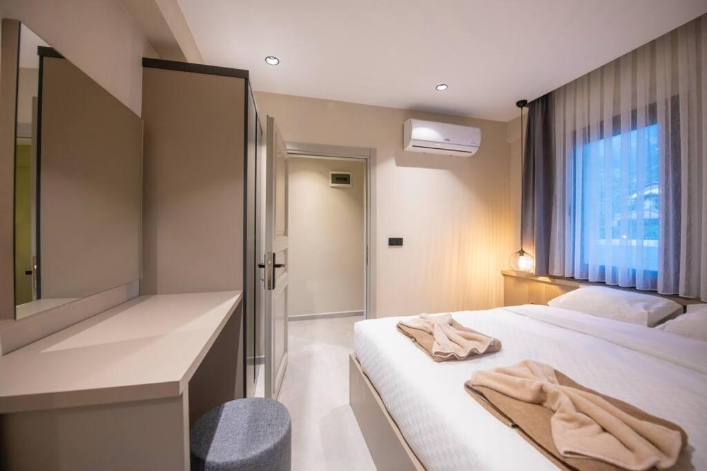 Havuzlu korunaklı jakuzili villa view 4