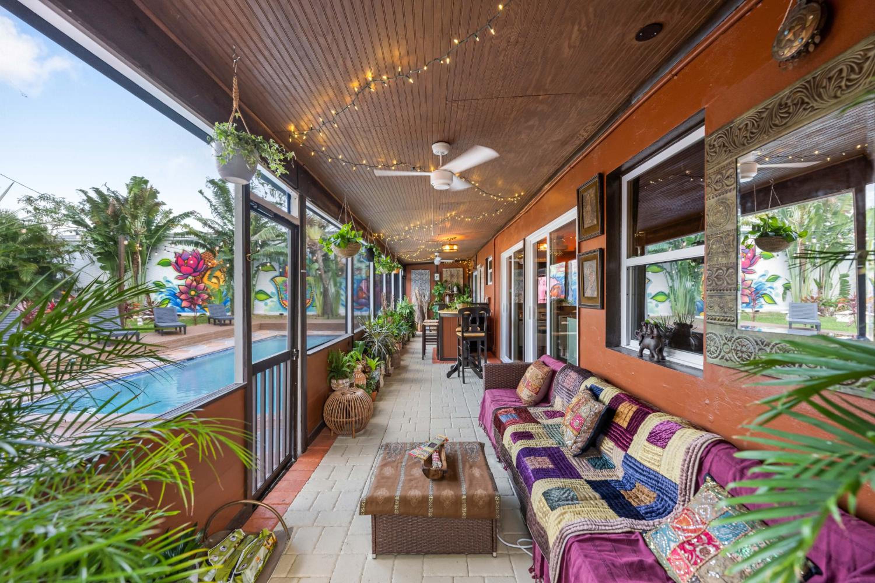 lounge
