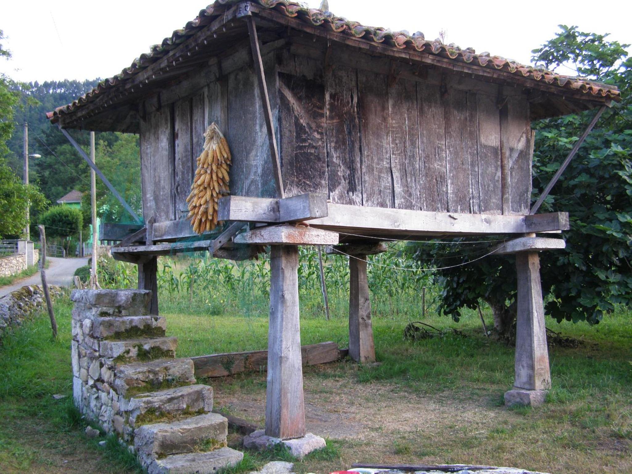 CASA ALDEA LOS CASTAÑOS
