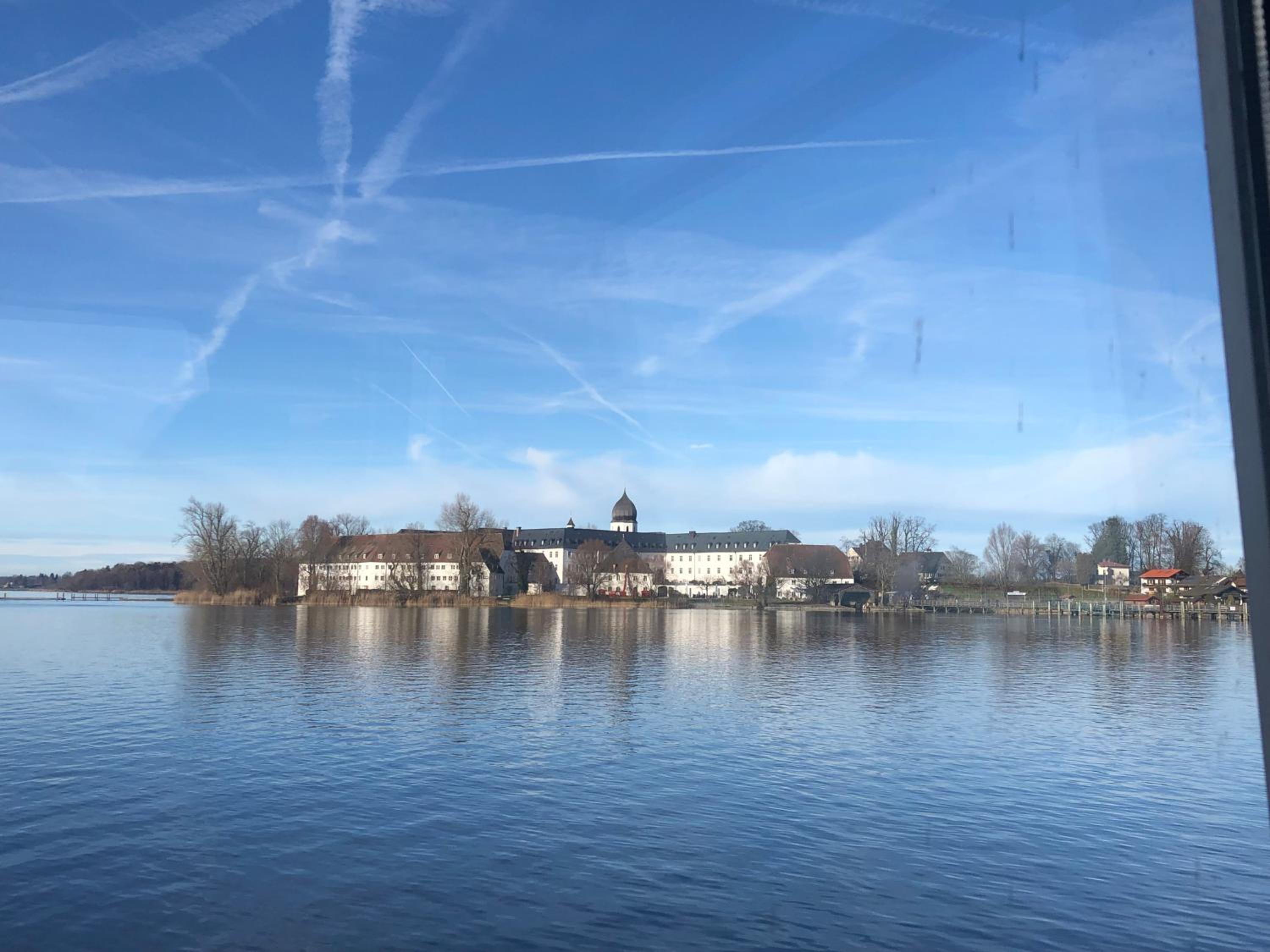 Terralpin - Wohnen auf Zeit - DG Wohnung mit Bergblick