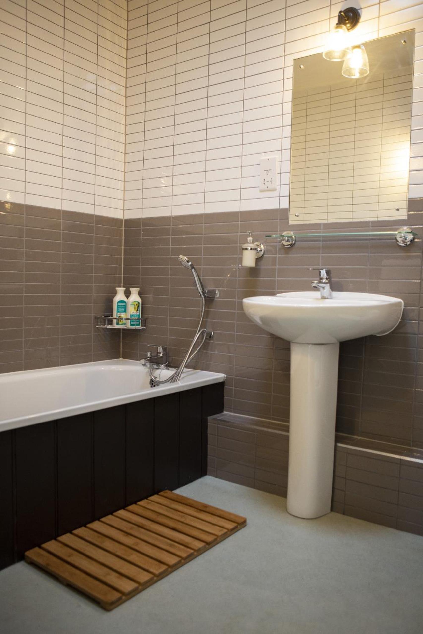 Yelverton Vacations - The Leaping Salmon - Property Image 13