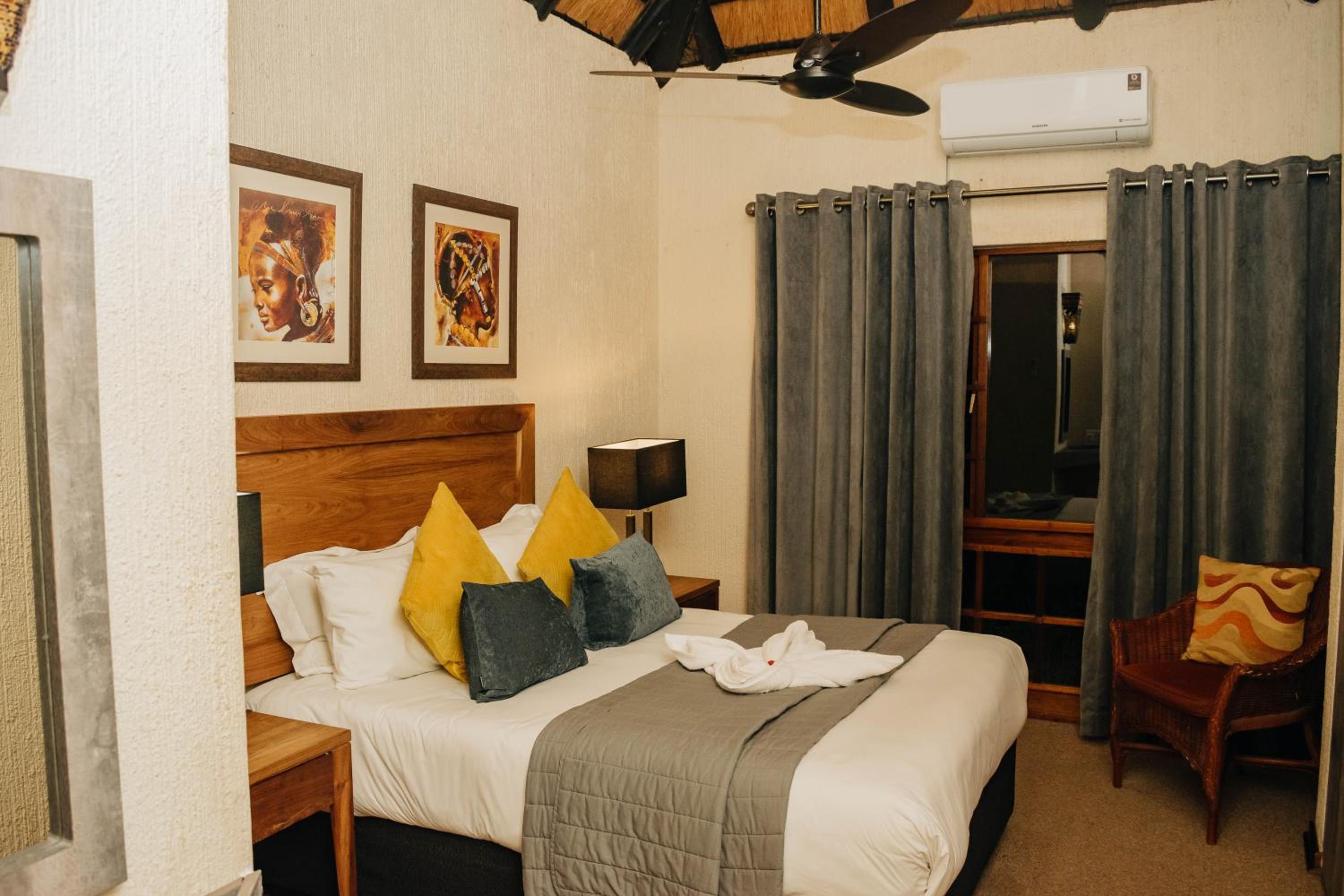 Hazyview Vacations - Kruger Park Lodge - Luxury Inyamatane Chalets - Property Image 54