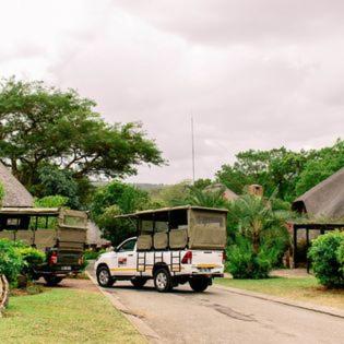 Hazyview Vacations - Kruger Park Lodge - Luxury Inyamatane Chalets - Property Image 2