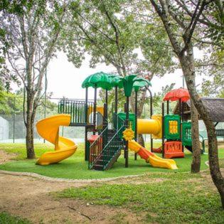 Hazyview Vacations - Kruger Park Lodge - Luxury Inyamatane Chalets - Property Image 4