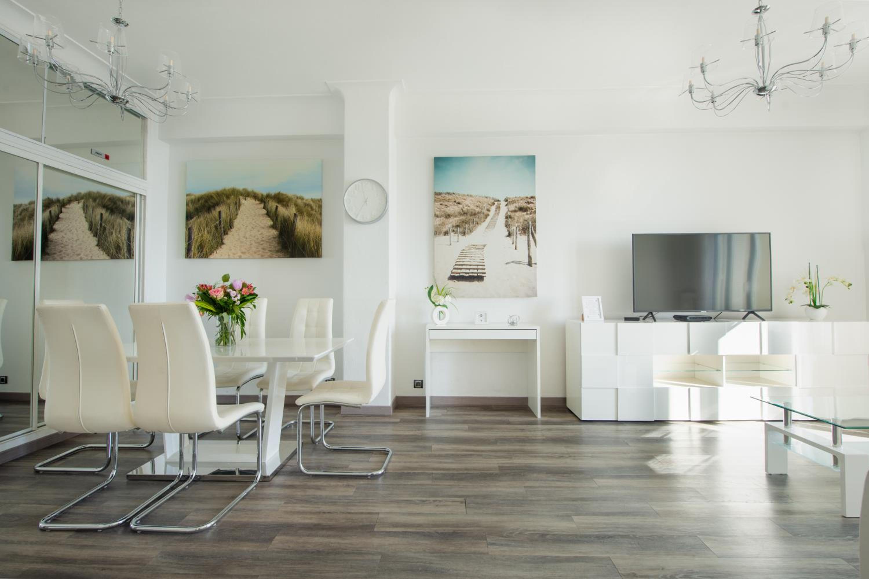 SEA FRONT SUITE - Panoramic View with Terrace - 85 m photo 3