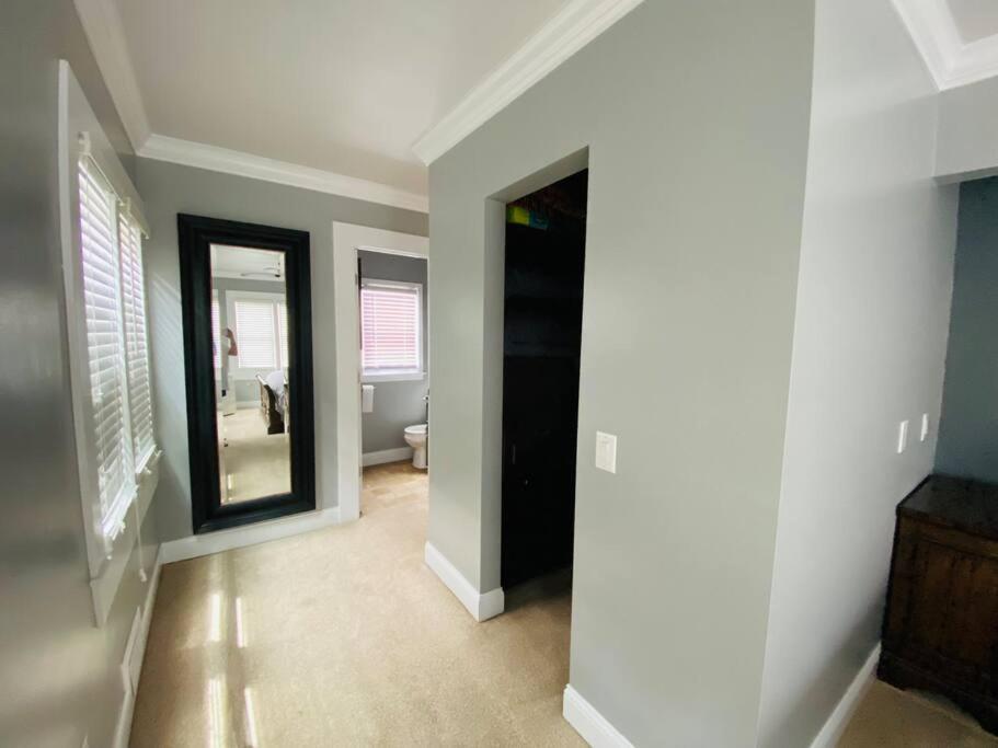 3bed 2bath nestled in cozy Grandview neighborhood view 3
