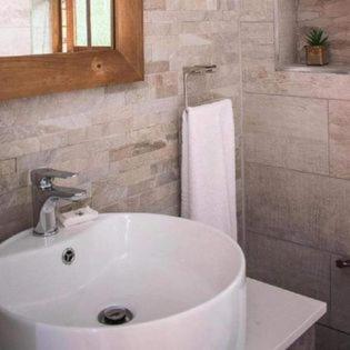 Hazyview Vacations - Kruger Park Lodge - Luxury Inyamatane Chalets - Property Image 8