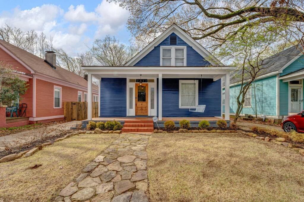 The Victorian - elegant 3BR home near Overton view 3