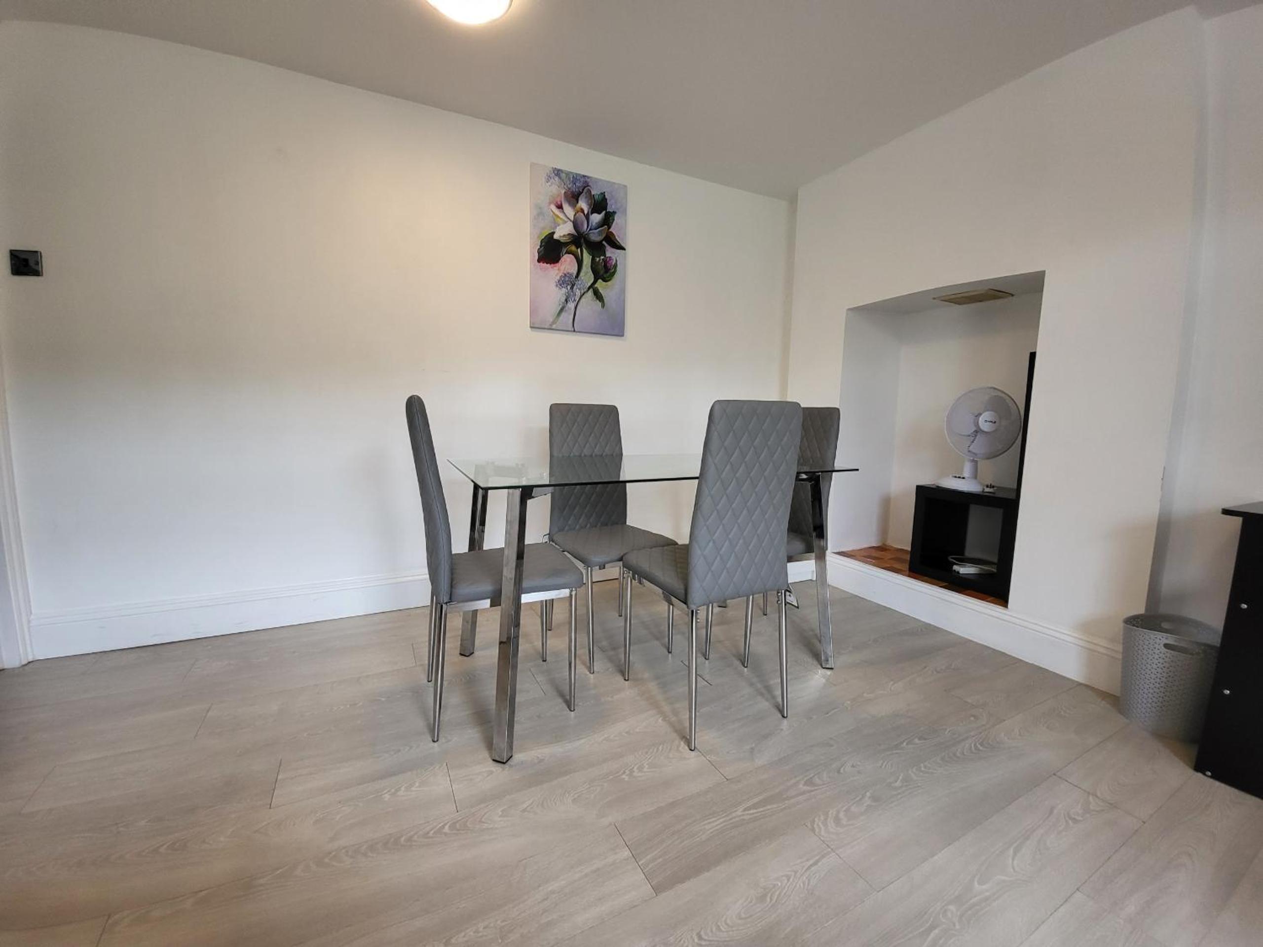 Cosy Apartment By Clapham South Underground!