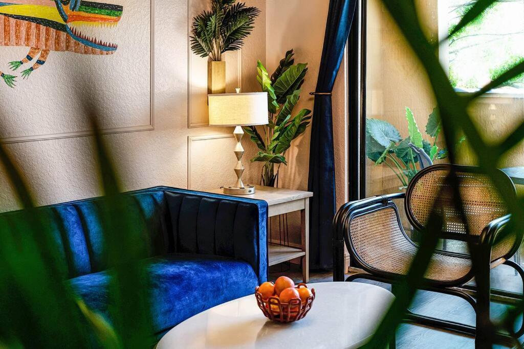 Designer Corner Suite 3br/2ba - Disney, Universal, Convention Center & SeaWorld