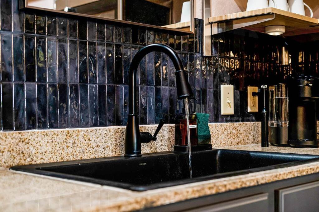 Designer Corner Suite 3br/2ba - Disney, Universal, Convention Center & SeaWorld