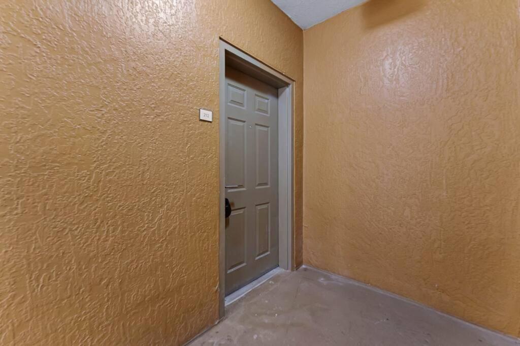 Designer Corner Suite 3br/2ba - Disney, Universal, Convention Center & SeaWorld