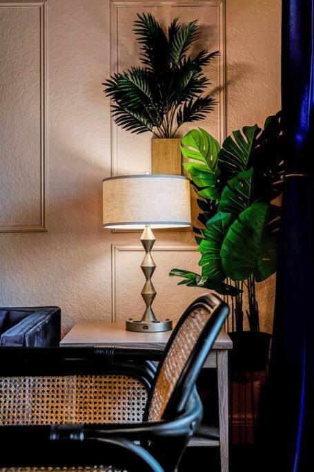 Designer Corner Suite 3br/2ba - Disney, Universal, Convention Center & SeaWorld