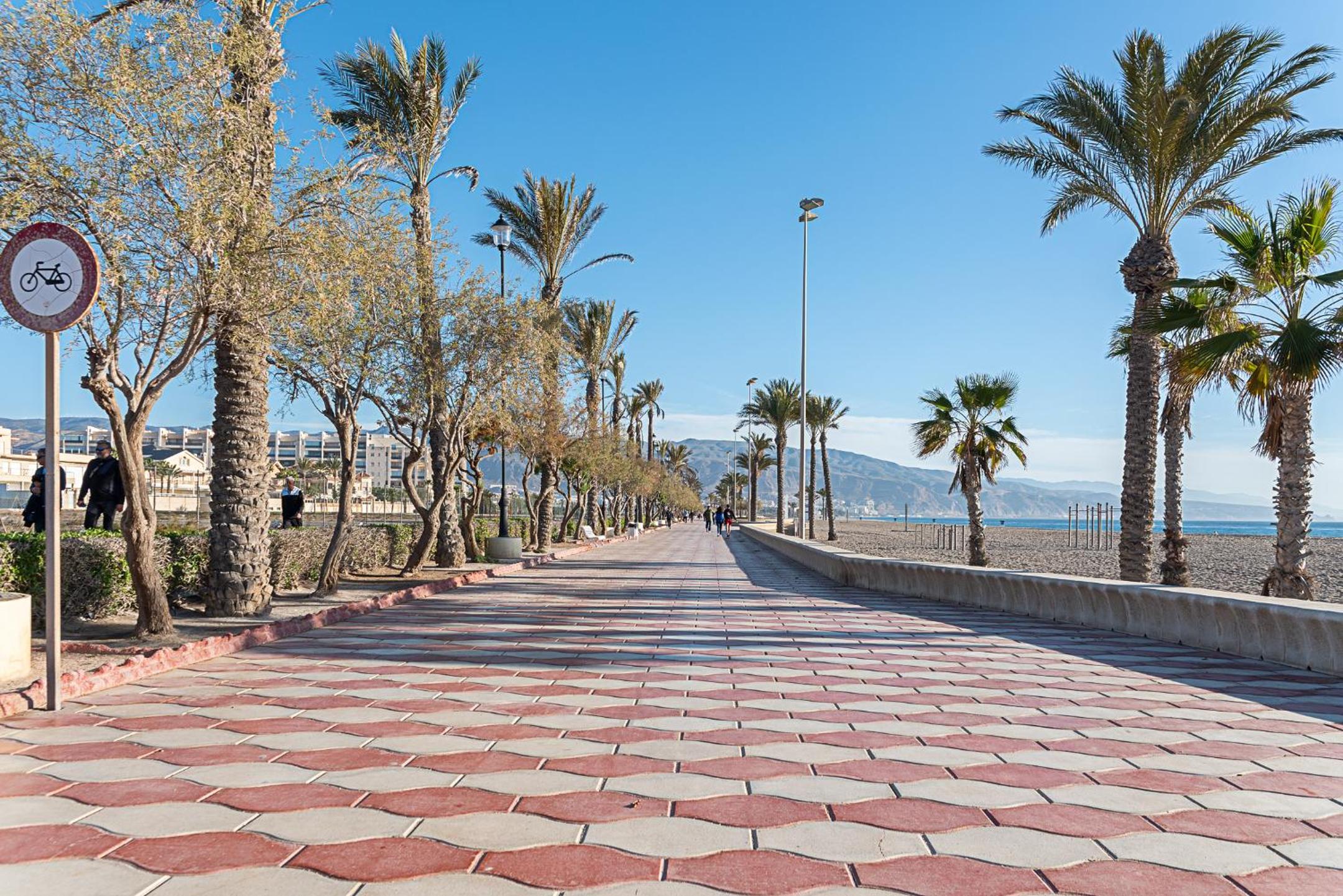 Salinas Mar y Playa