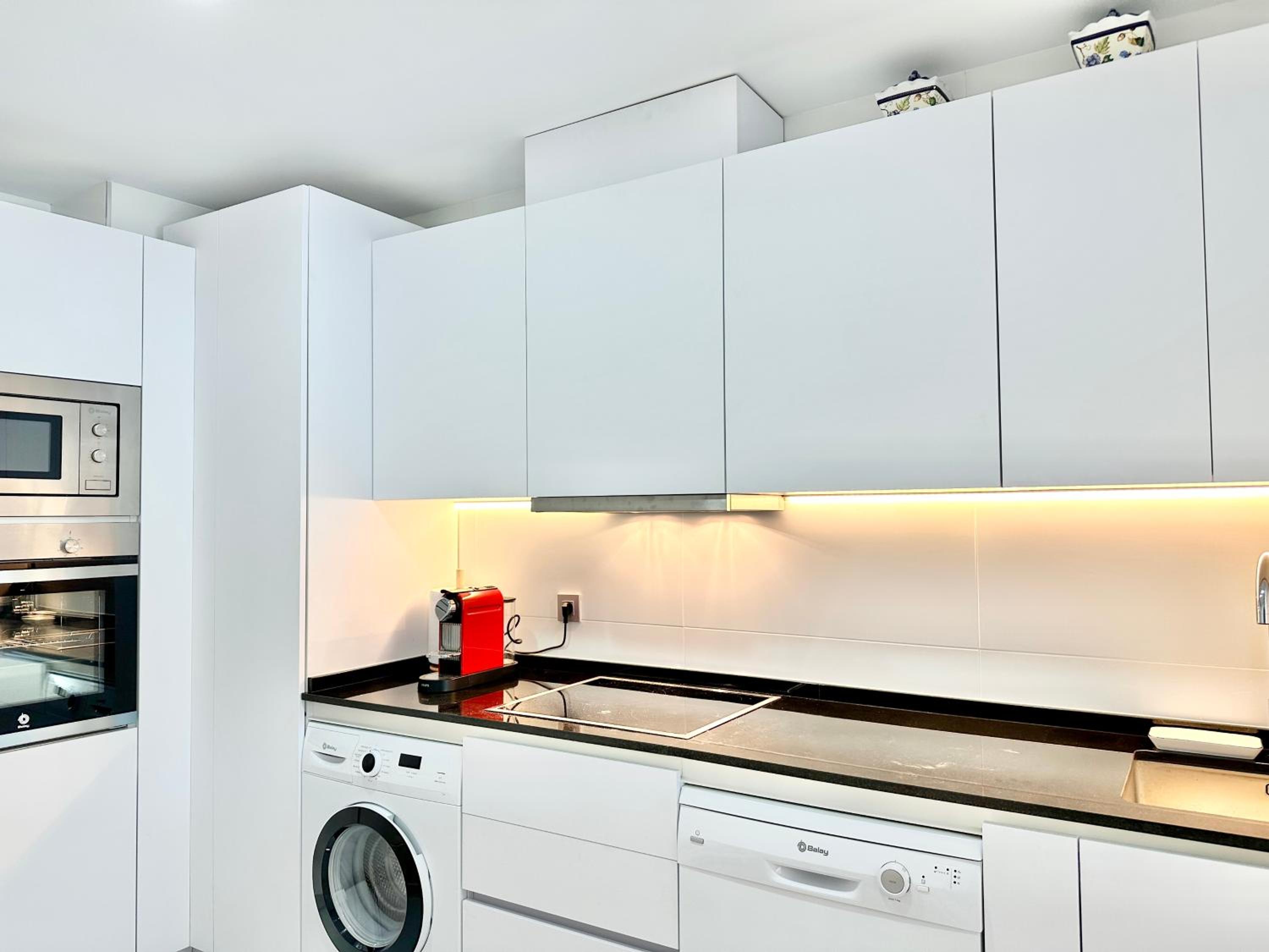 Marbella Vacations - Center Of Marbella - EaW Homes - Property Image 10