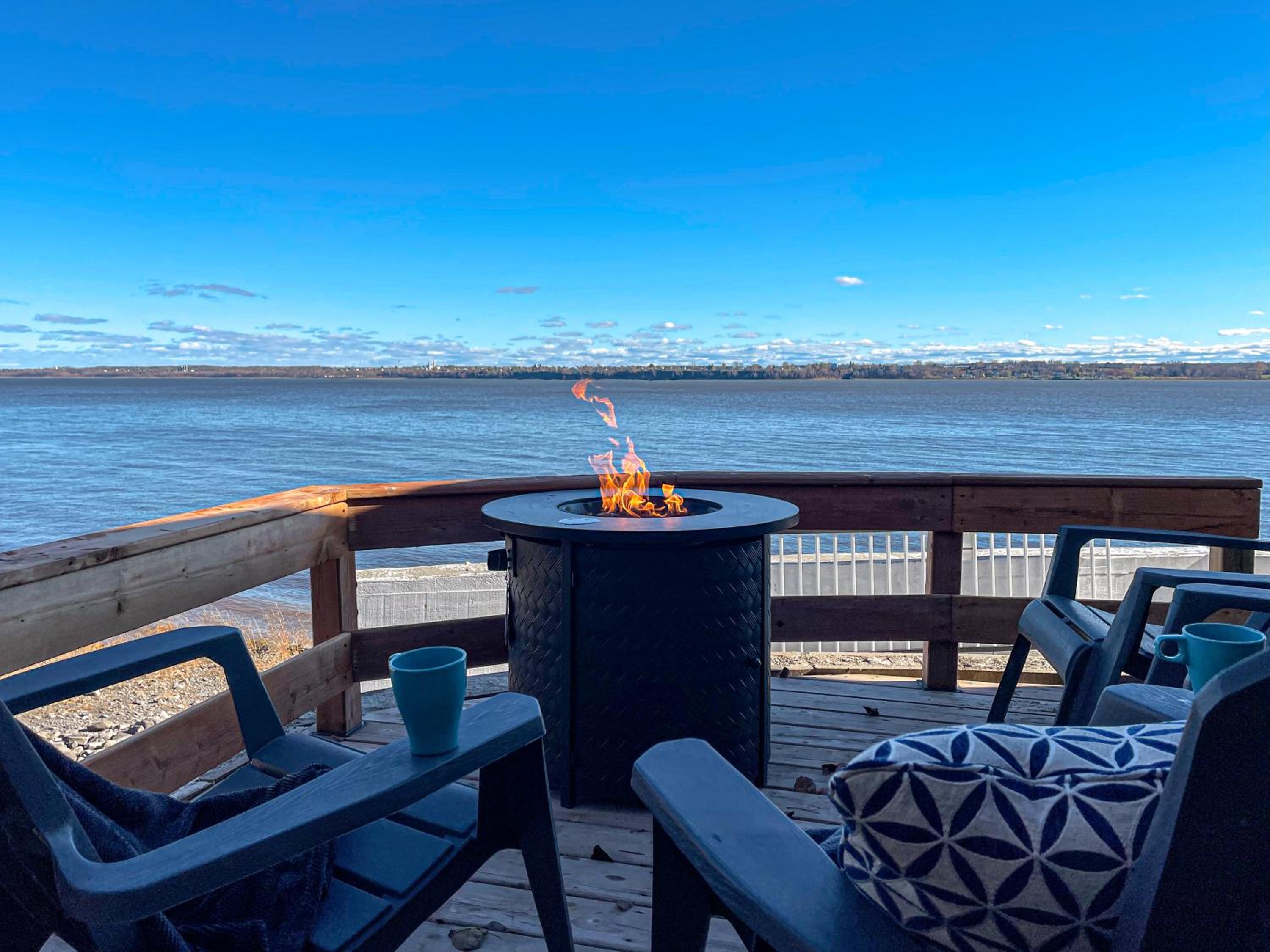 Les Chalets Tourisma - Loft au bord du fleuve - La Cabine