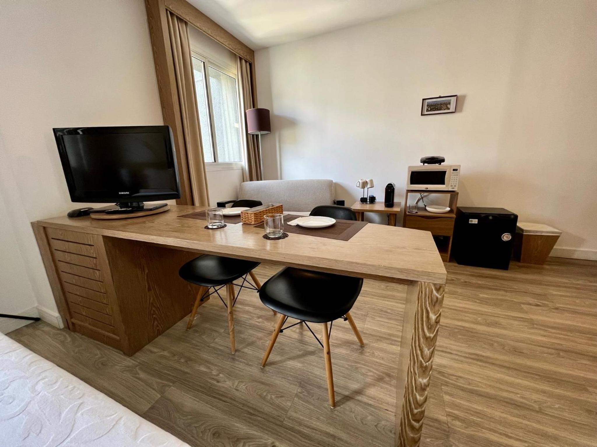 UNU 512 Jardins: Wifi, piscina +