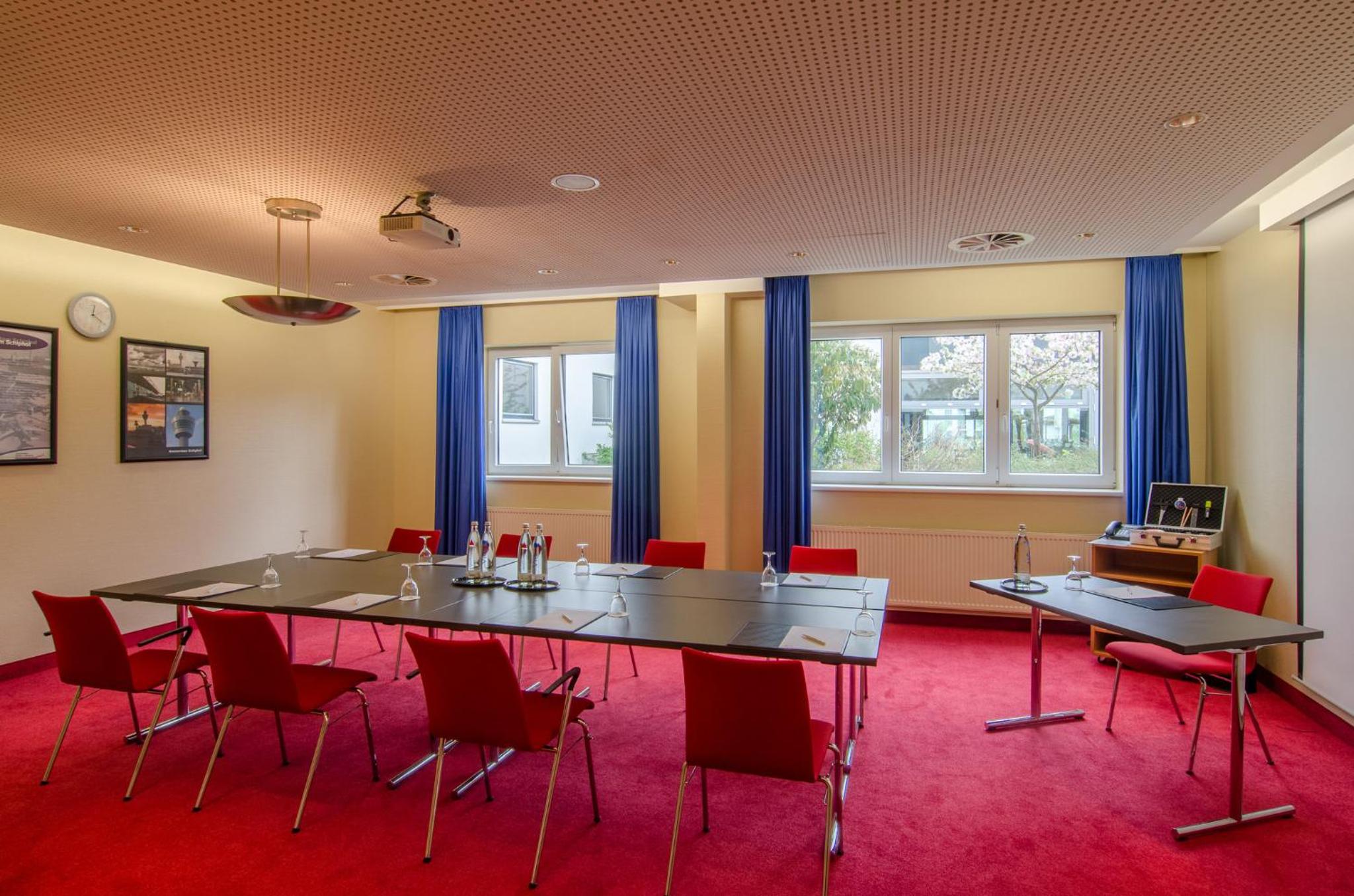 Holiday Inn Berlin Airport - Conference Centre, an IHG Hotel - Property Image 136